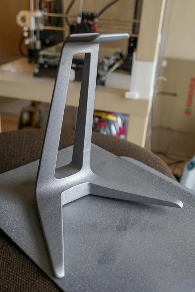 Headphone Stand (2 parts)