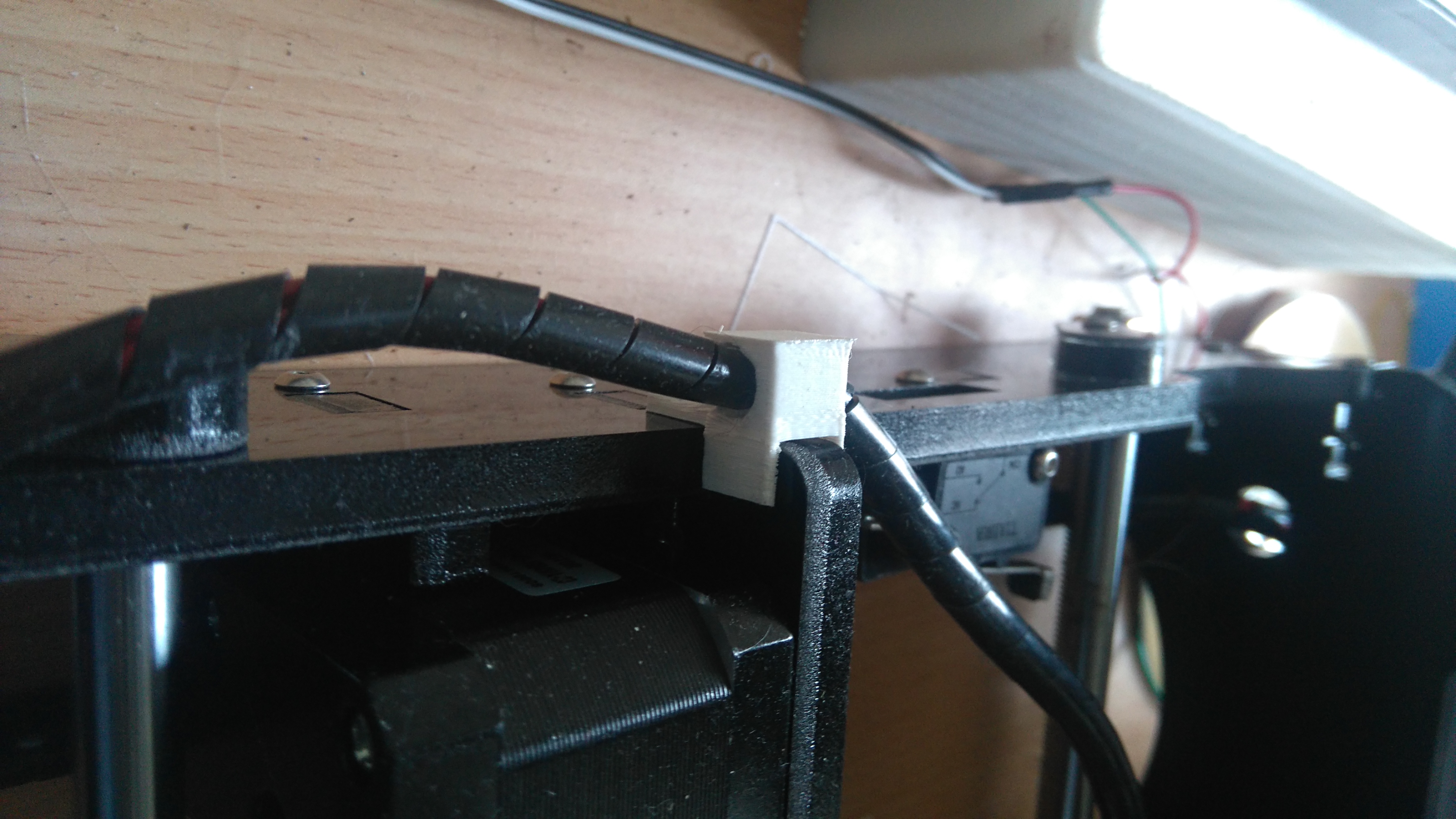 cable locker for Y chineese reprap like zonestar p802