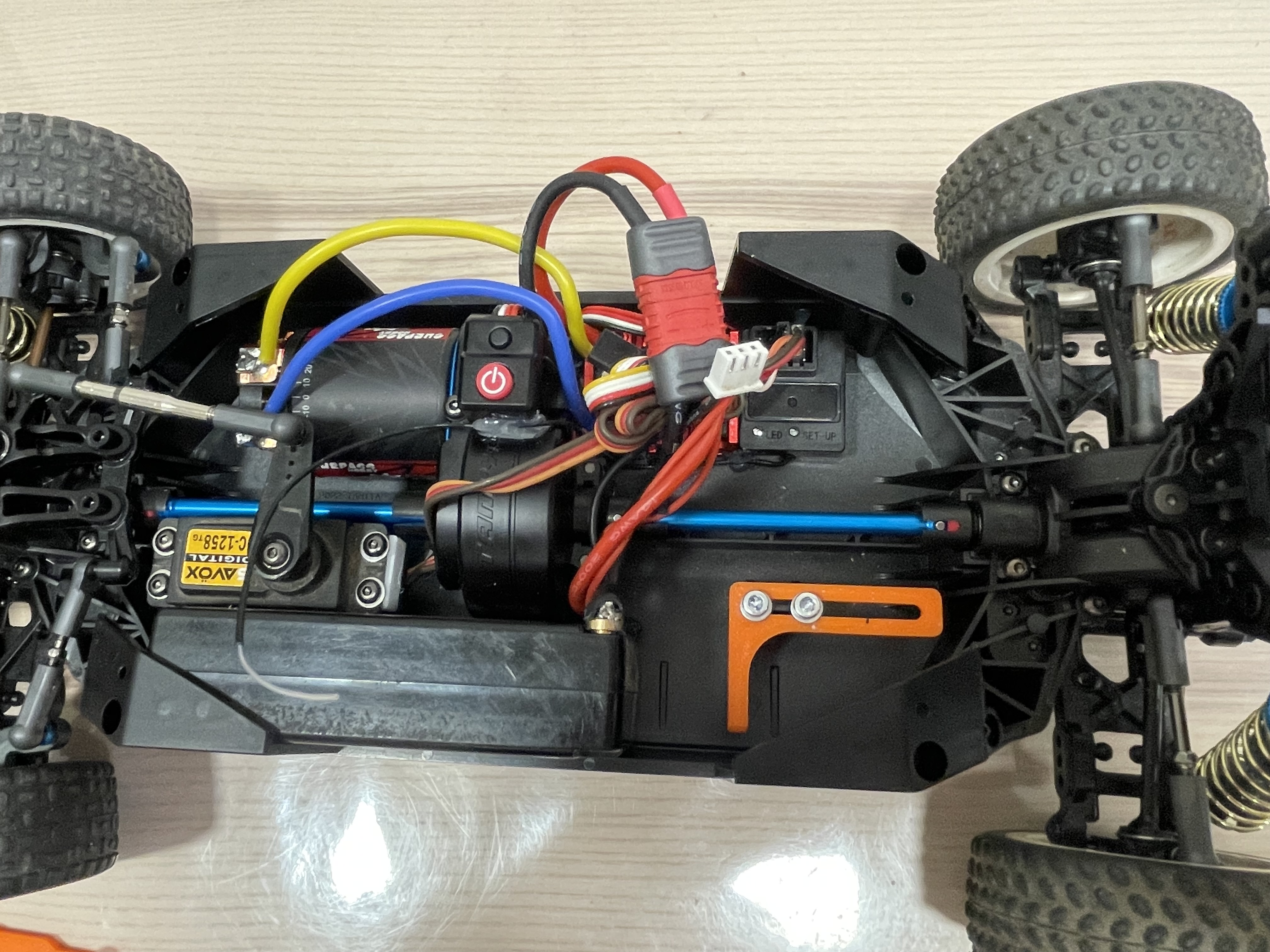 SUJECIÓN LIPO SHORTY TAMIYA XV02