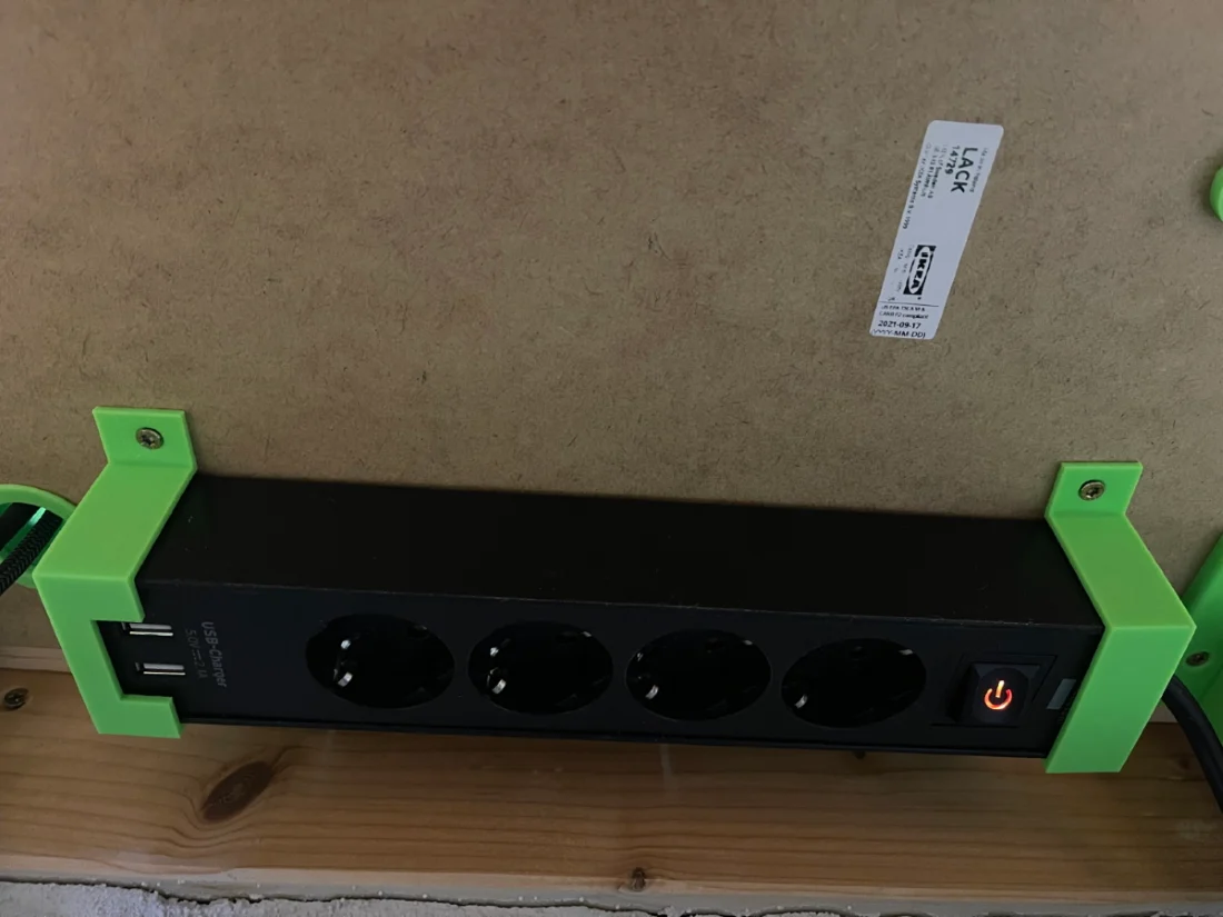 Brennenstuhl Ecolor Steckdosenleiste 4-fach mit USB-Ladebuchse (Powerstrip)