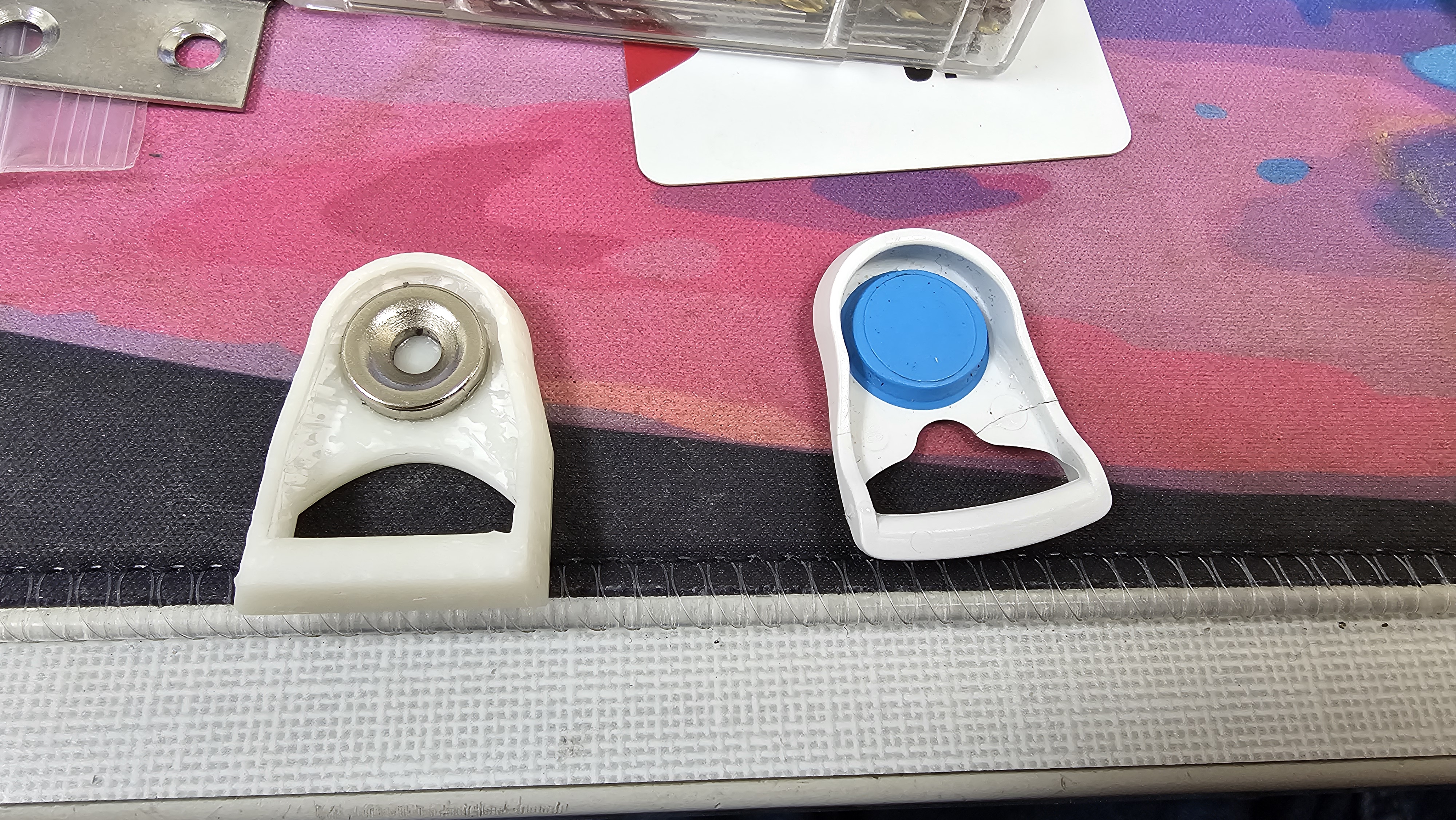 CPAP ResMed lower Magnetic Mask Clip f20