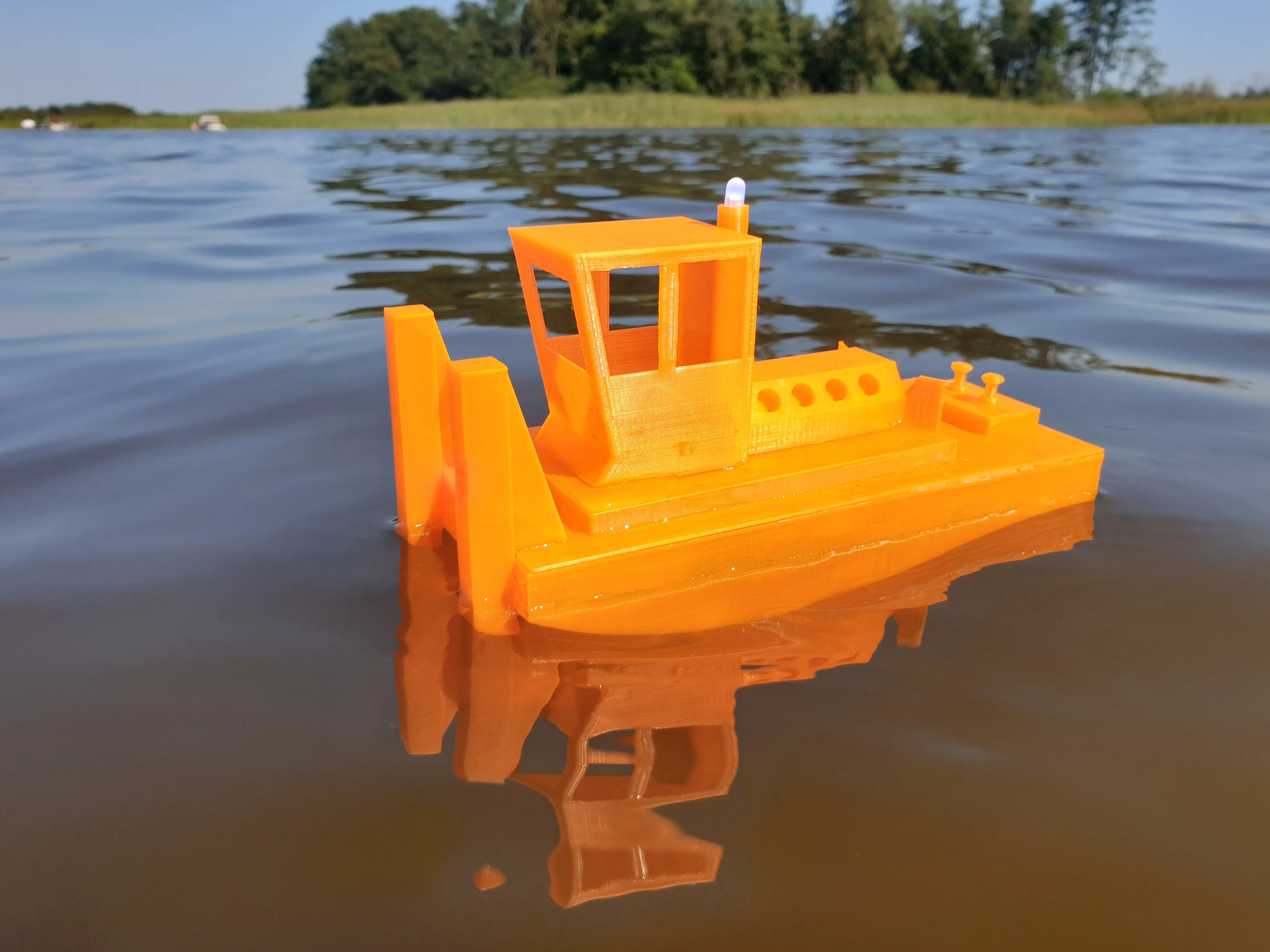 Mini rc springer tug