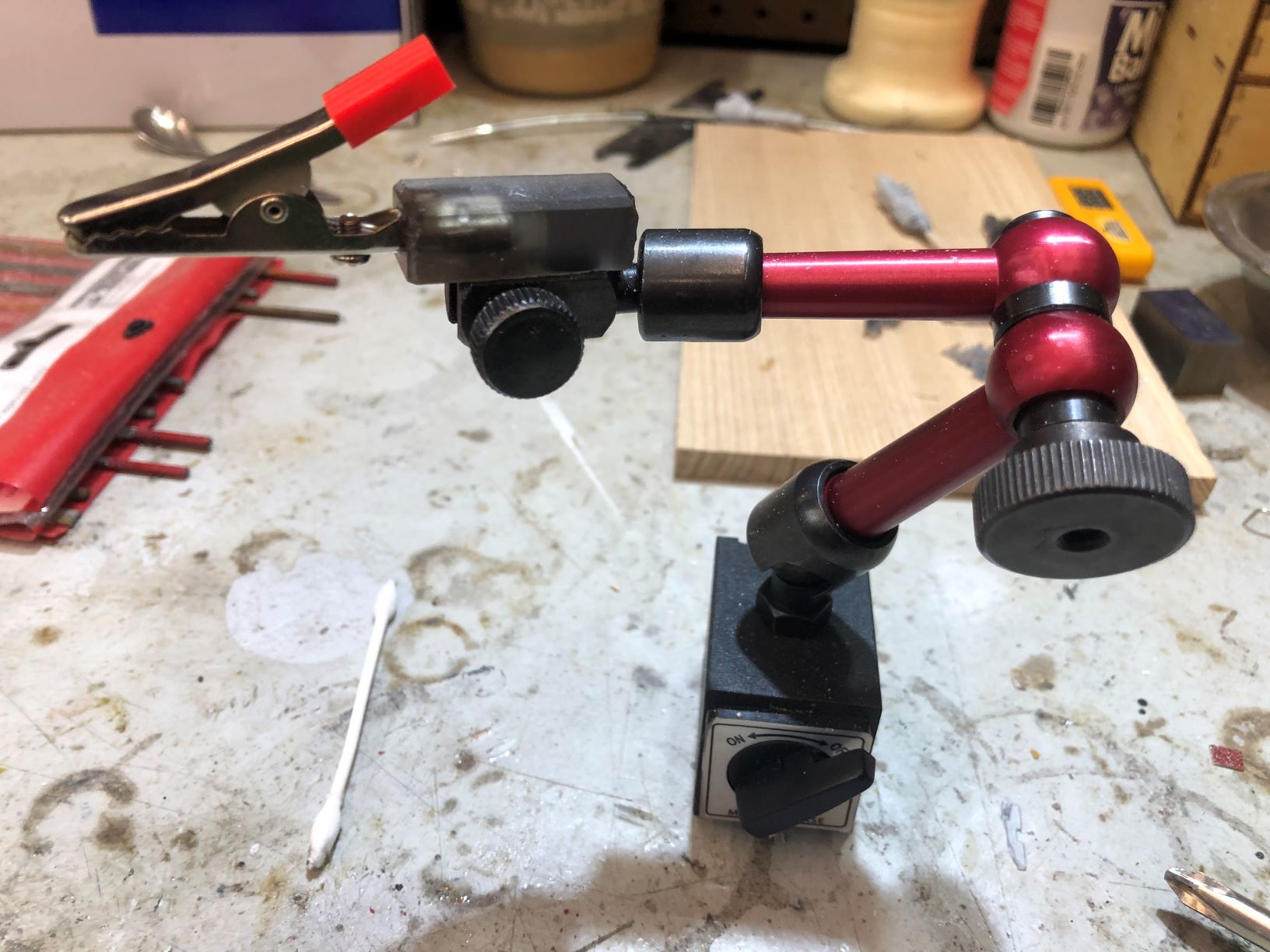 Helping hands clamp adapters for dial indicator holder