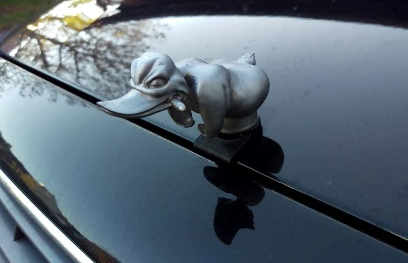 Duck Hood Ornament Volvo V70 iii & S80 ii ('06-)