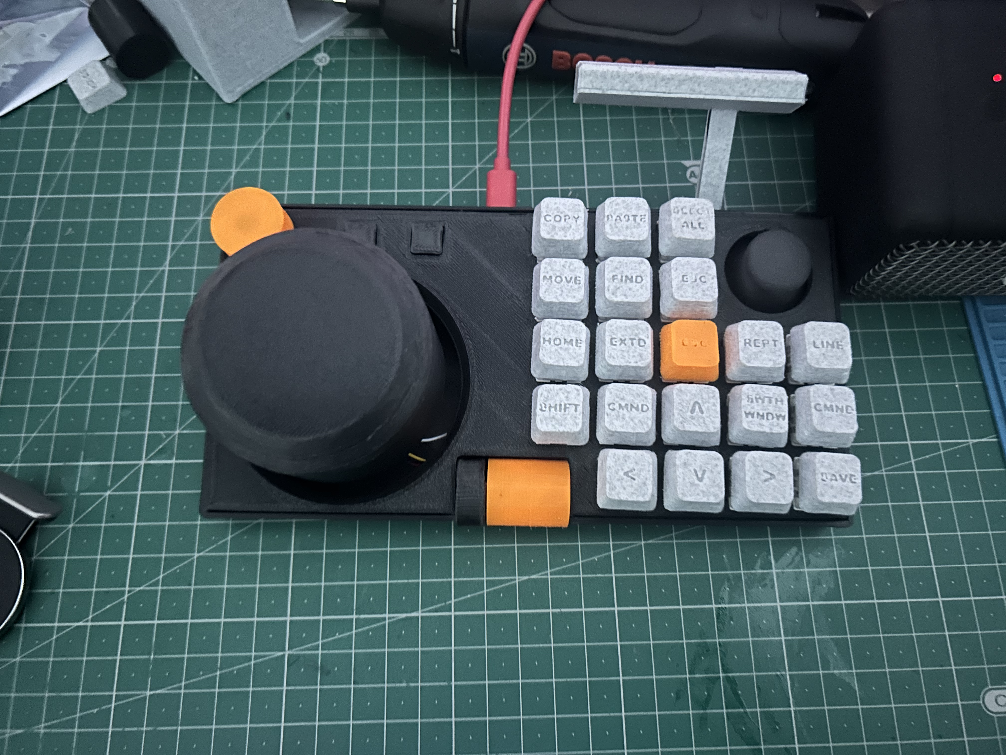 Open source Space Mouse and Macro Keyboard (Fusion 360 Source Included)