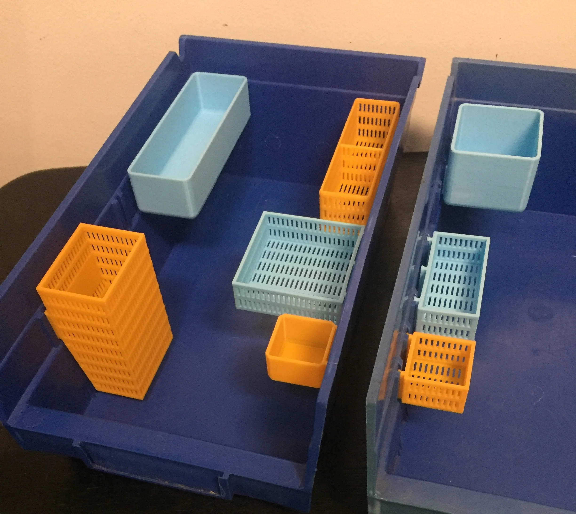 Quantum Economy Shelf Bin Hanging Box