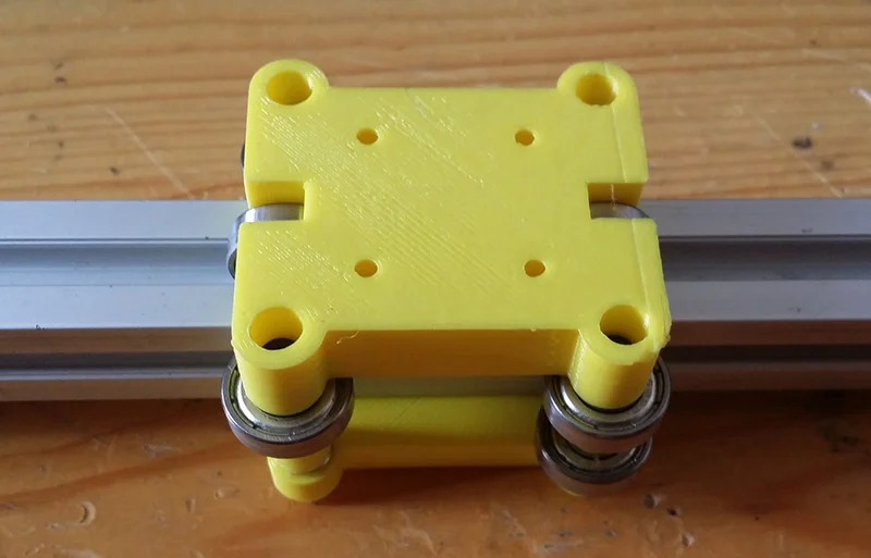 Bearing slider for 2020 Aluminium rod