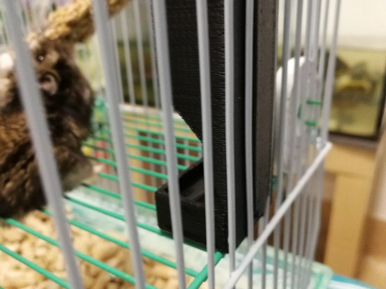 drinking-trough for a hamster