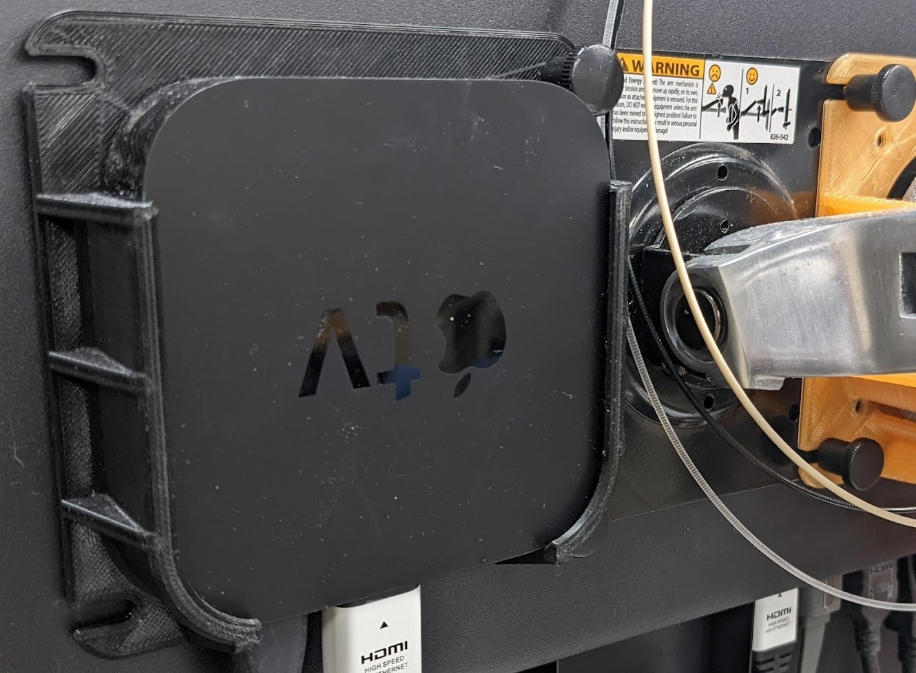 AppleTV(2nd,3rd,4th,4k1st,4k2nd) AirMaxExpress(2nd) VESA/wall mount