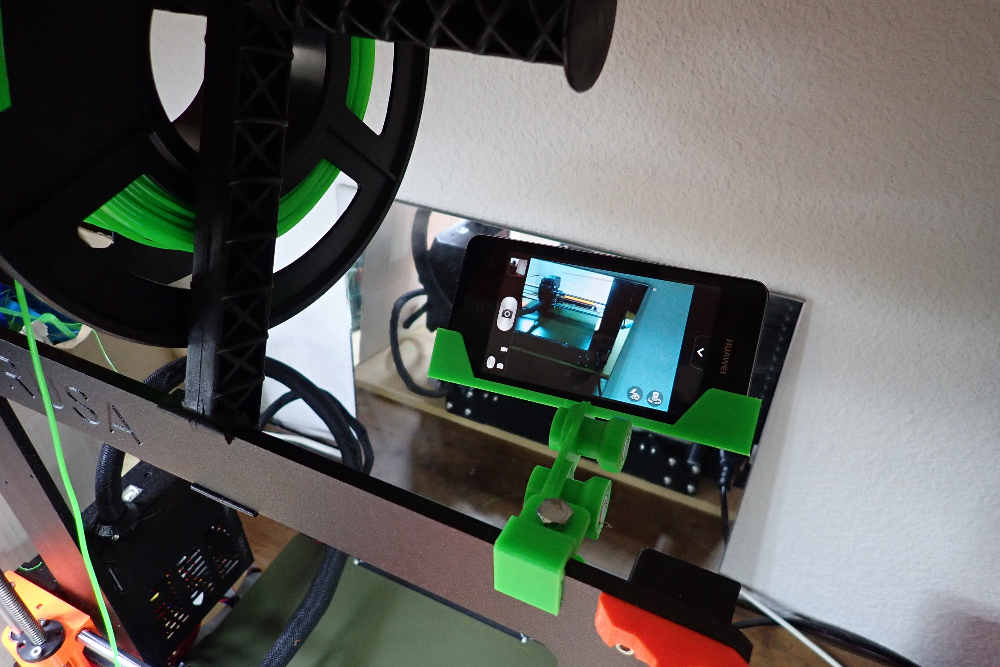 Support smartphone comme (as) webcam