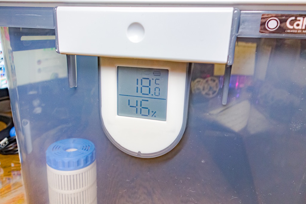 SwitchBot Thermo-hygrometer bracket