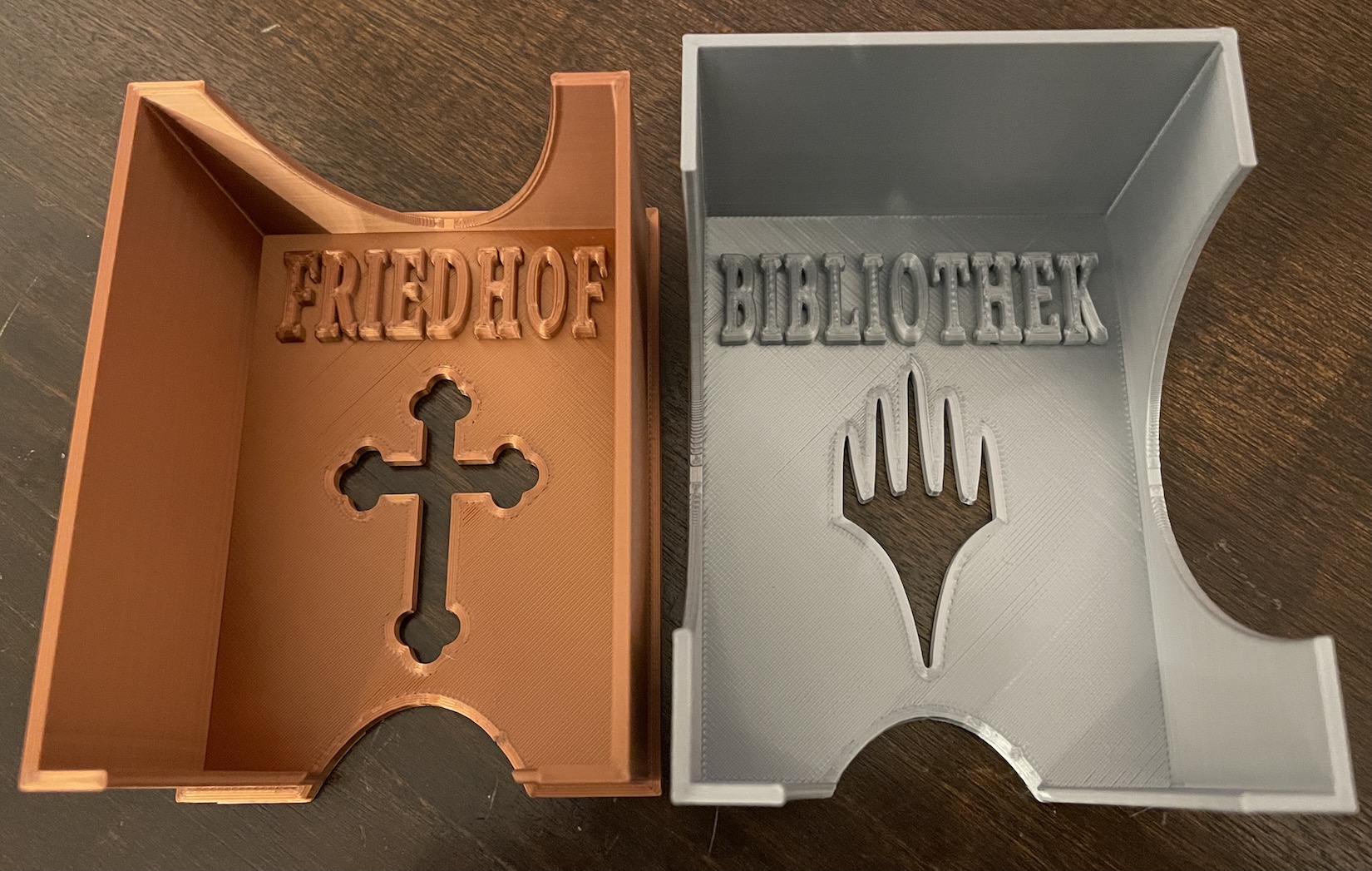 MTG Magic The Gathering Deck Box Card Holder for 60+ sleeved Cards