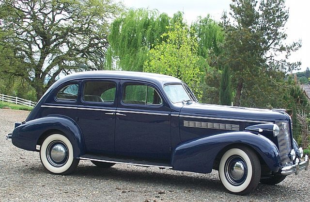 Buick Special Straight 8 Sedan 1937