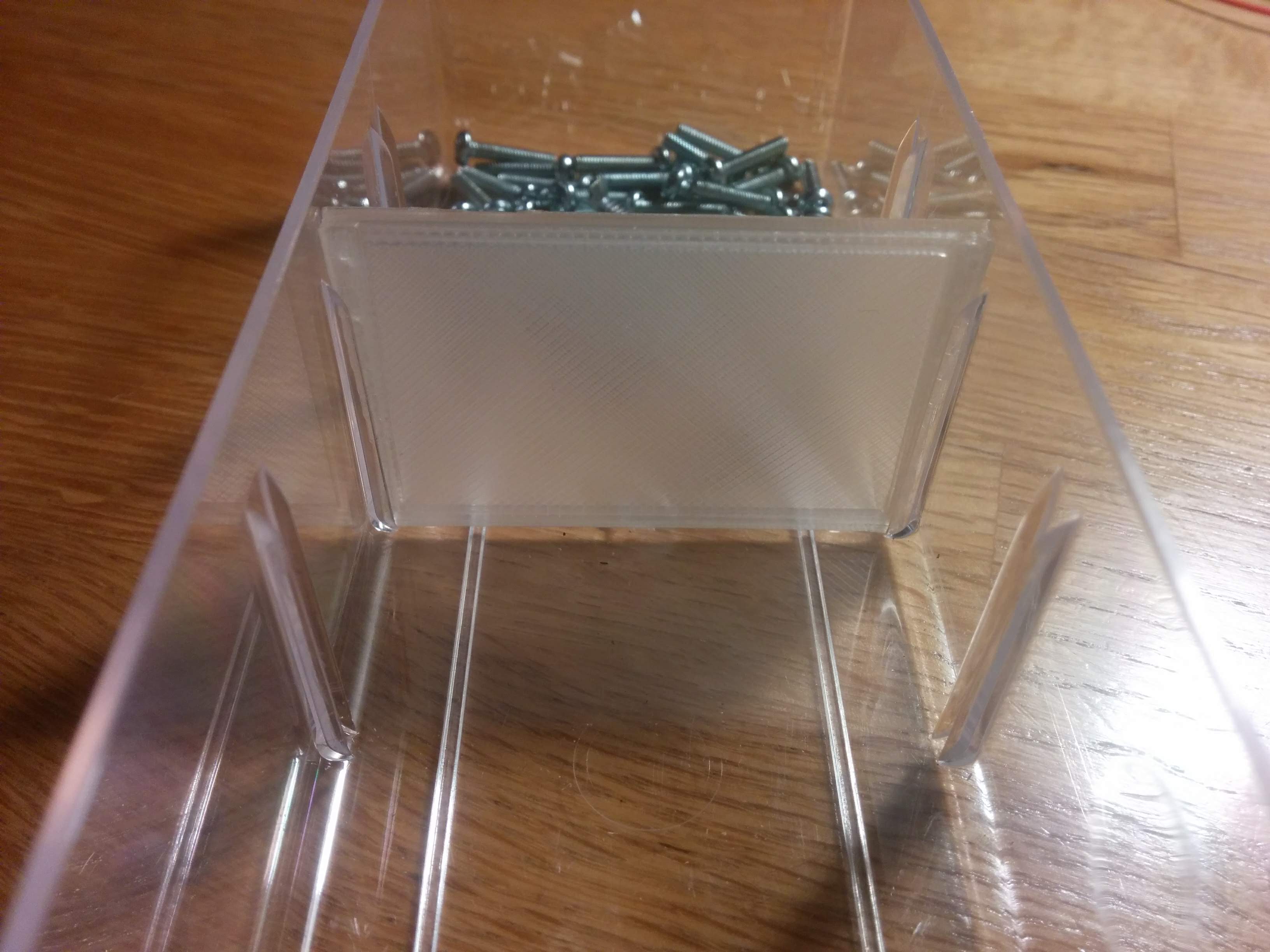 Wegded drawer divider (Raaco and Mars)