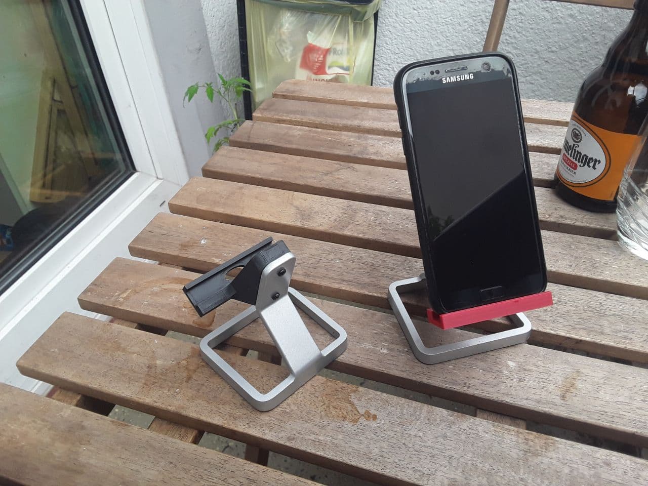 Phonestand for Logitech Z-4 2.1 Speaker feet