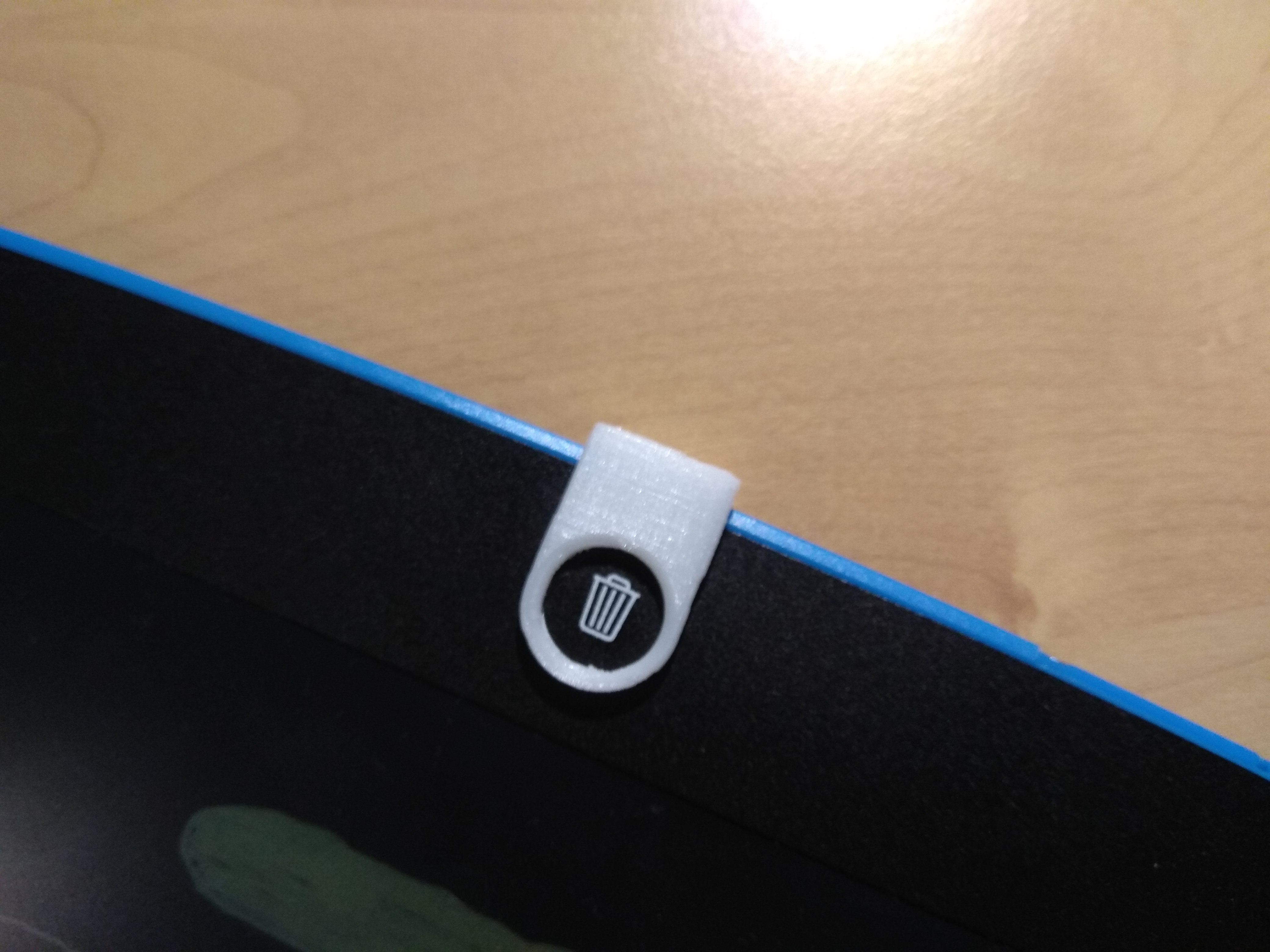 Anti Delete Clip for LCD Write Tablet