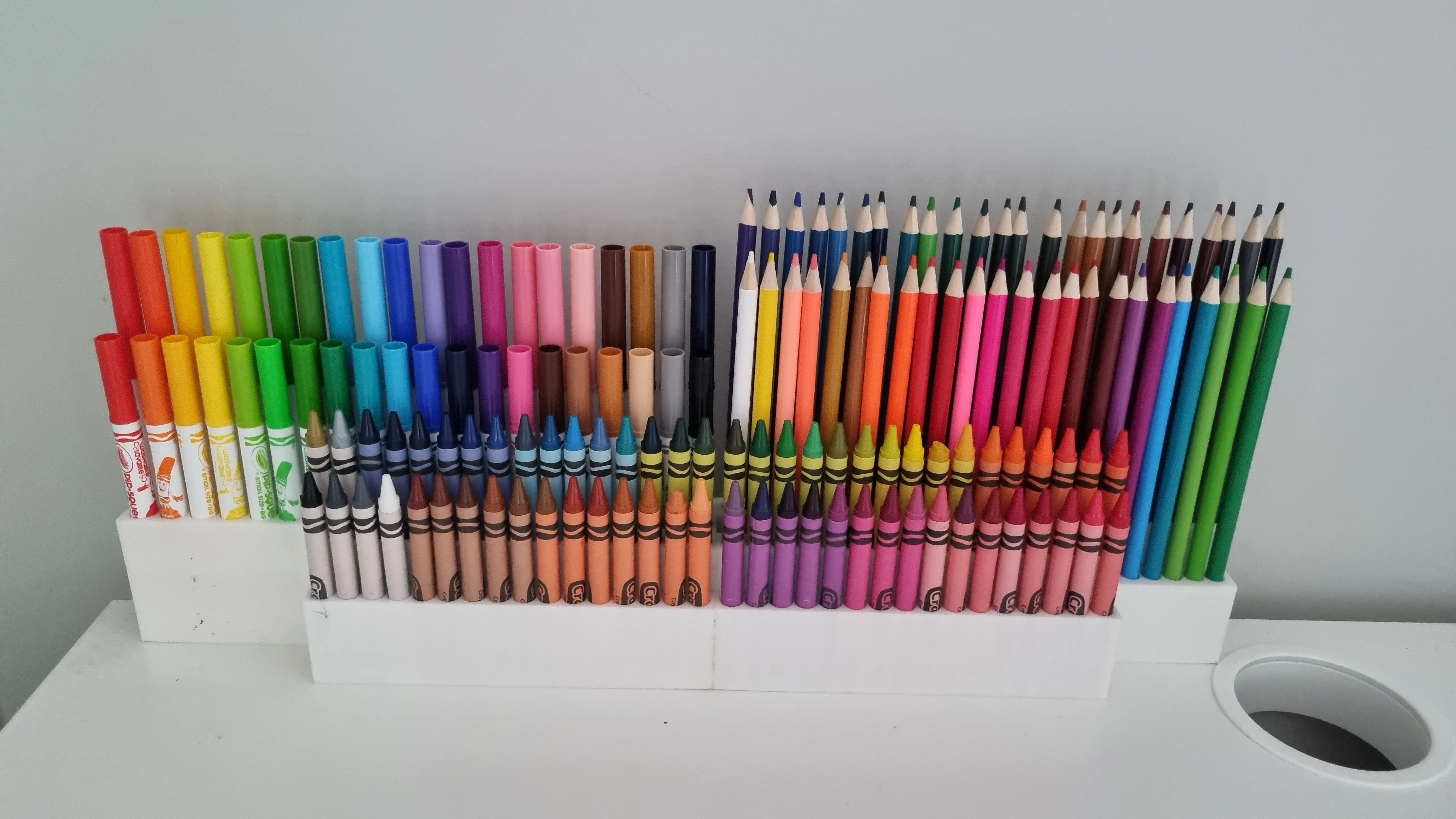 Crayola Pencil Crayon Marker Stand
