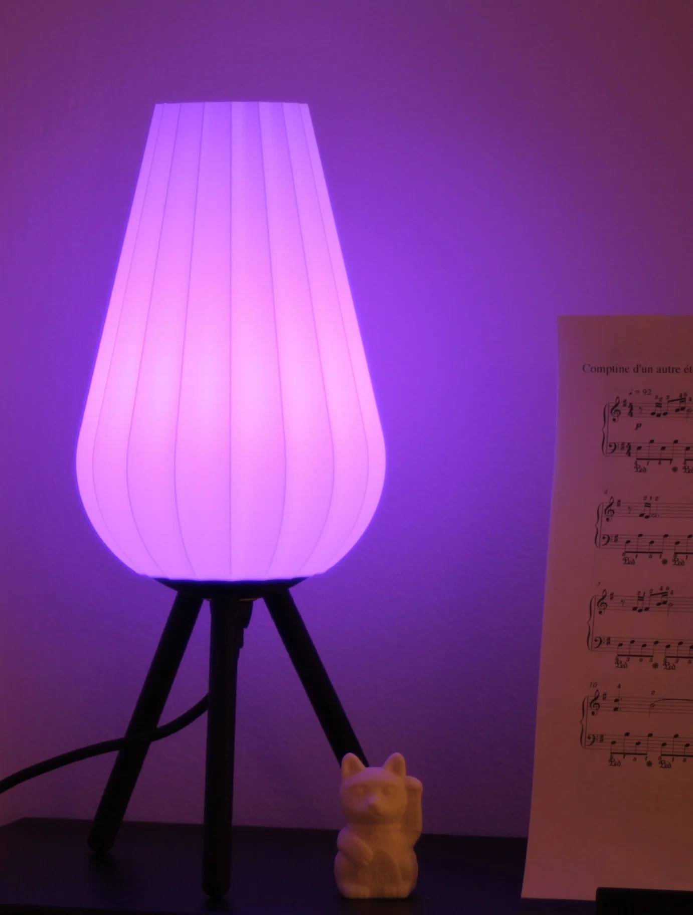 Elong Lamp