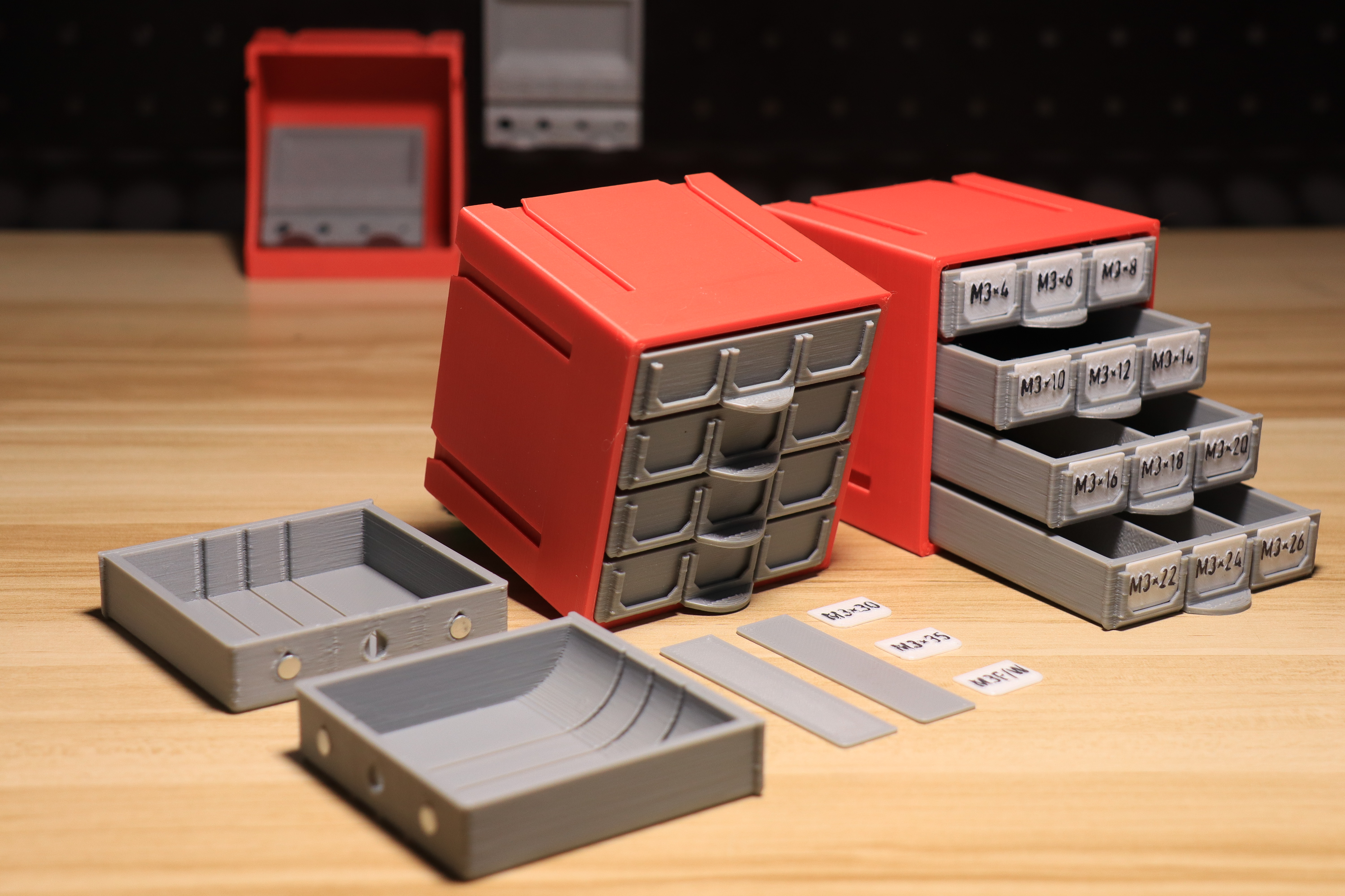 Magnetic Anti-tipping Storage Box 磁吸式防倾倒收纳盒
