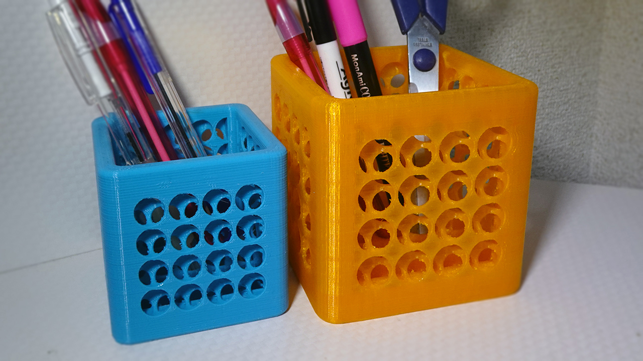 Pen Stand Similar to MacPro Mesh Vol.1
