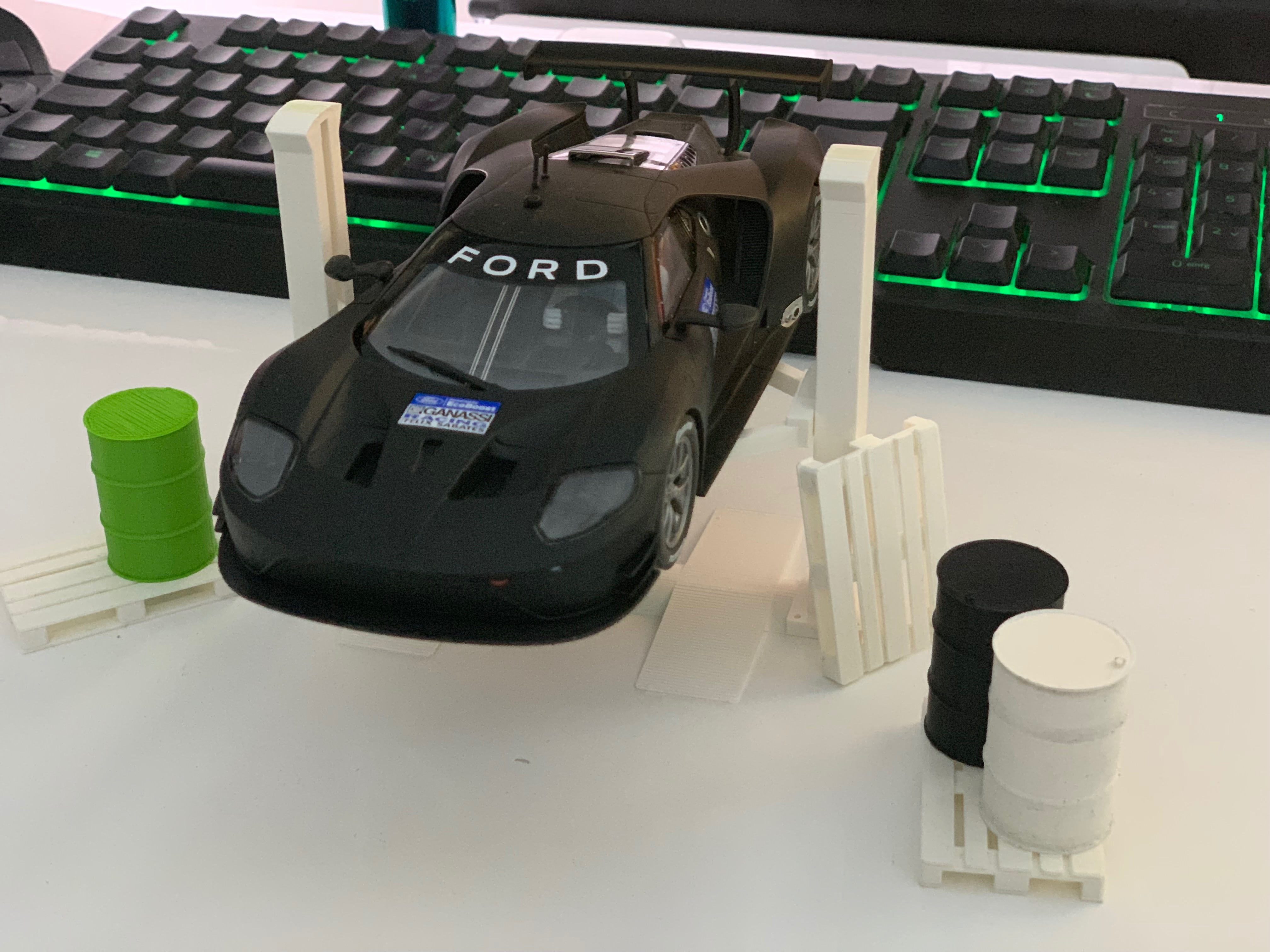 working Car Lift 1:24