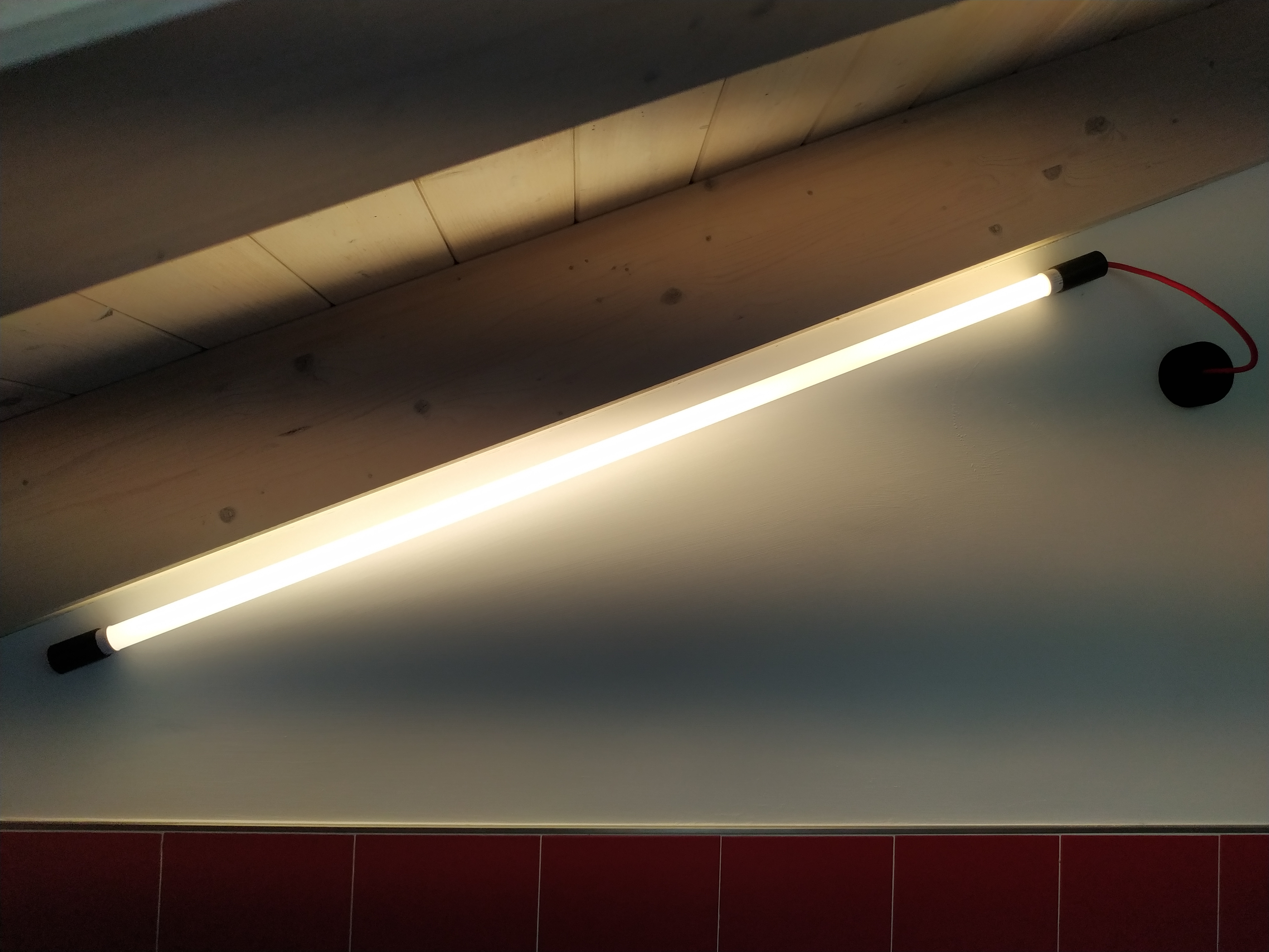 Led Tube Wall Mounts