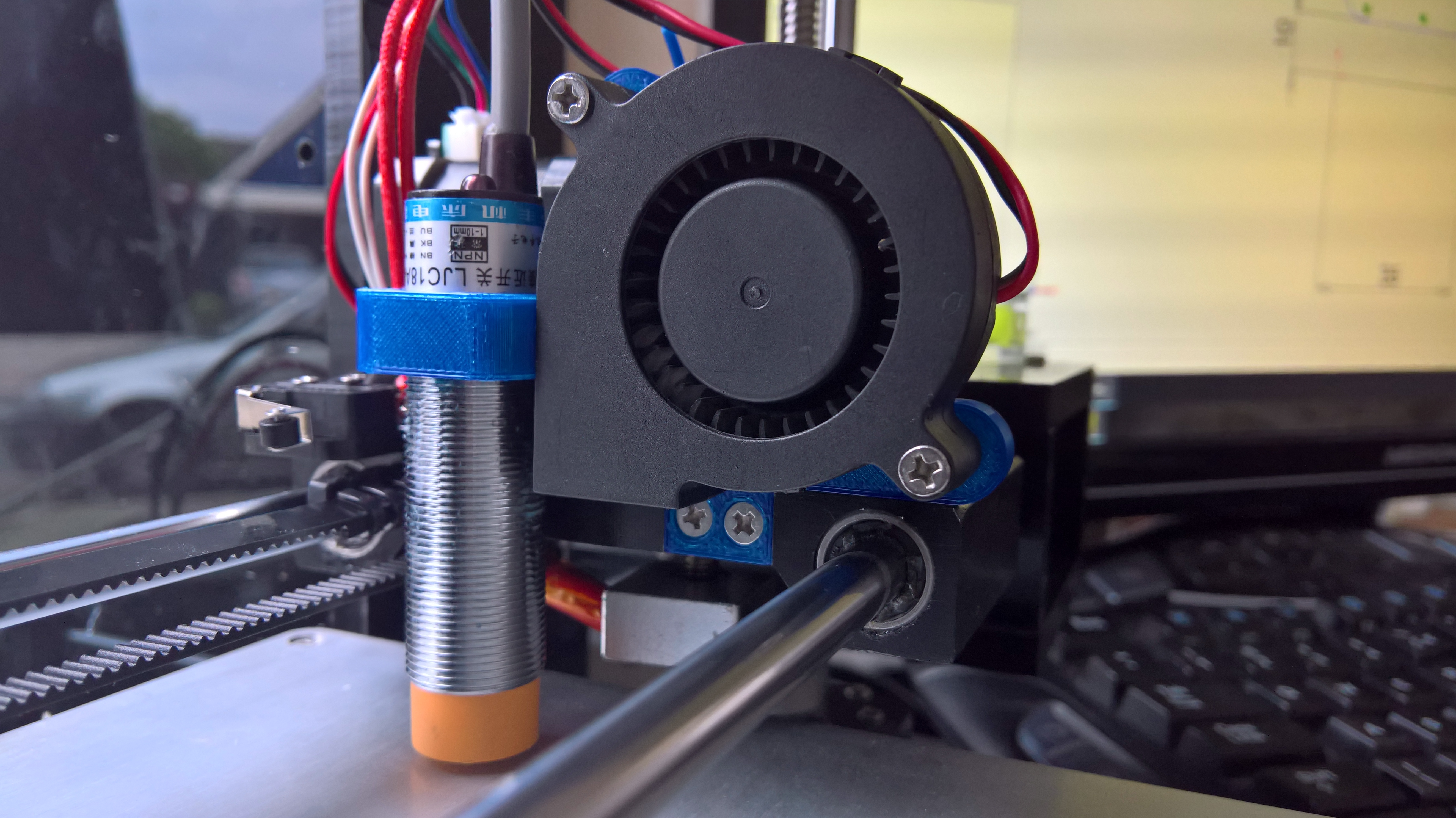 Inductive proximity sensor holder