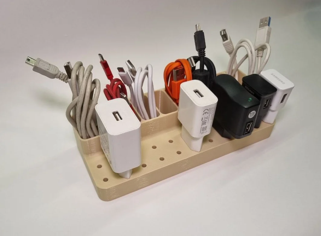 Organiser for USB cables and chargers