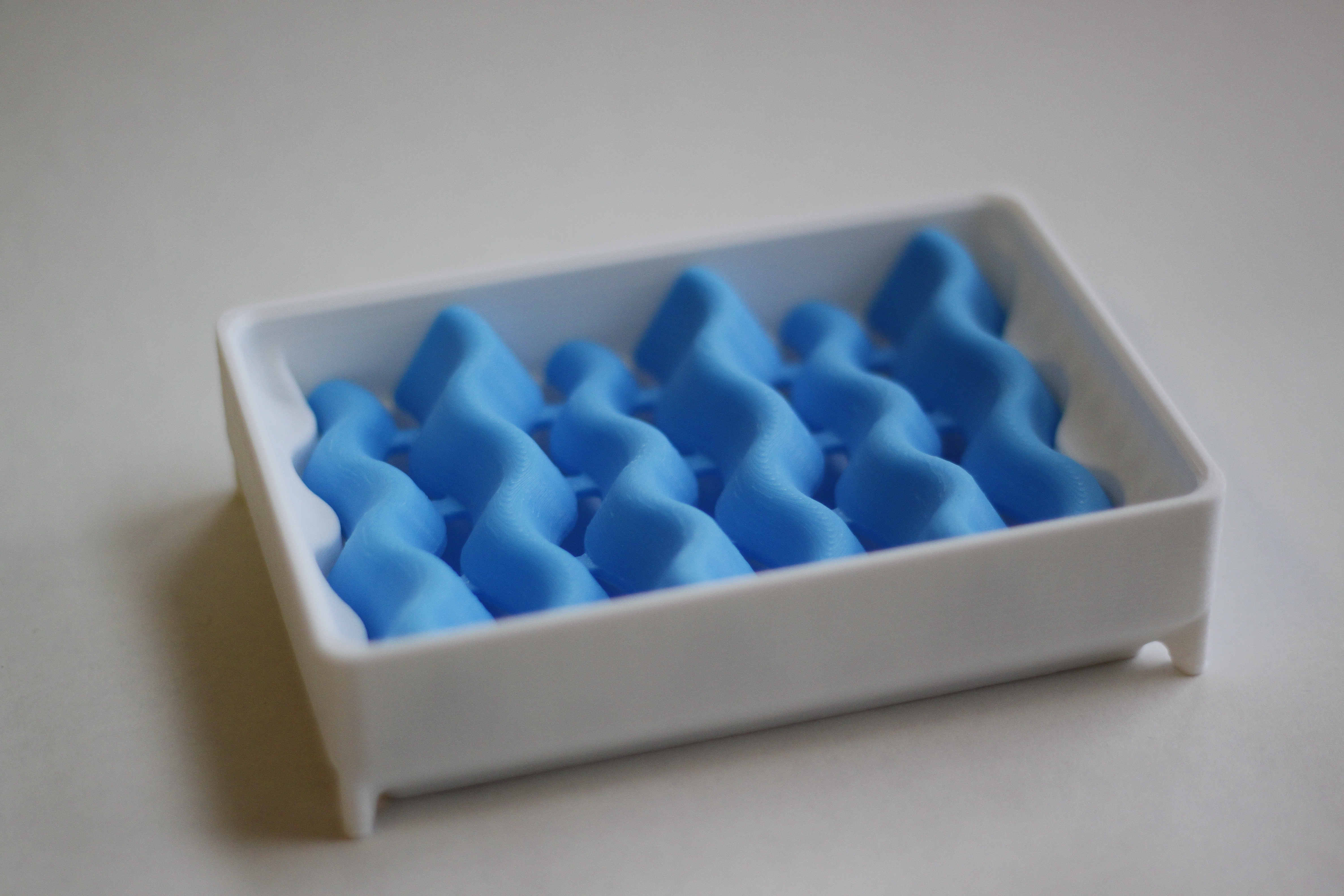 w~a~v~y  Soap Dish