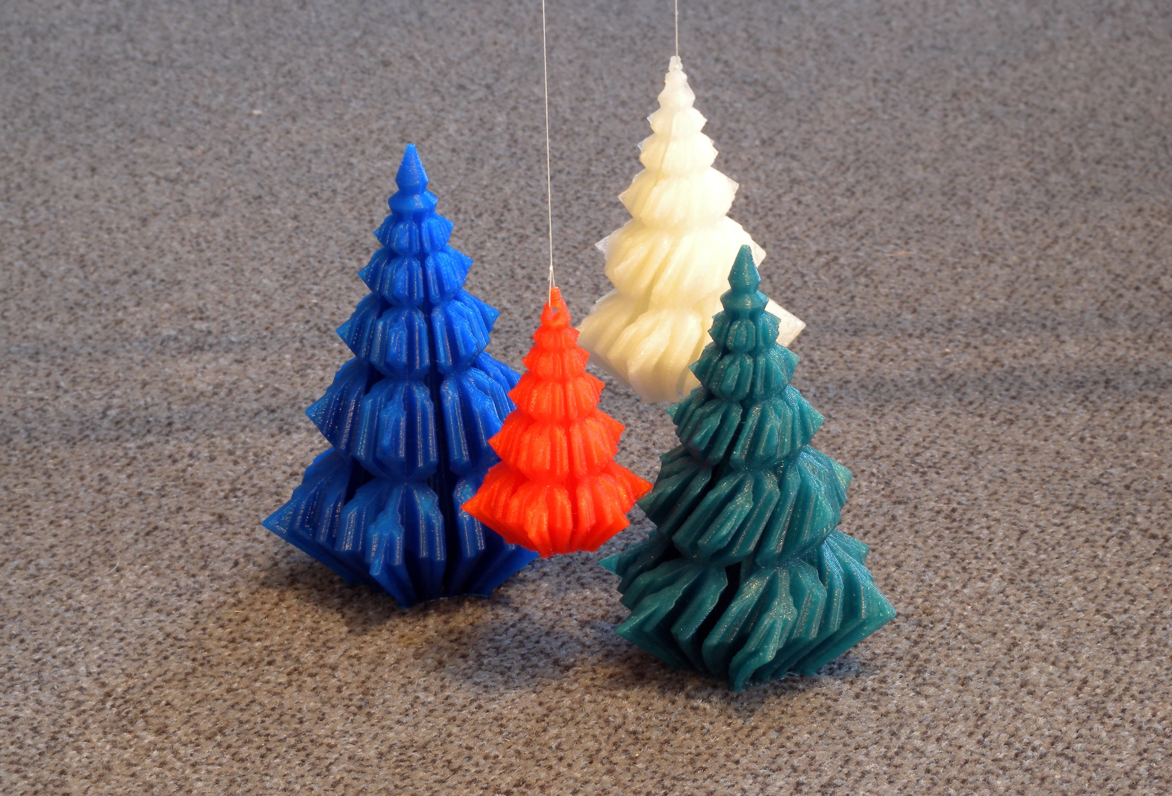 Christmas tree, snowflake profile
