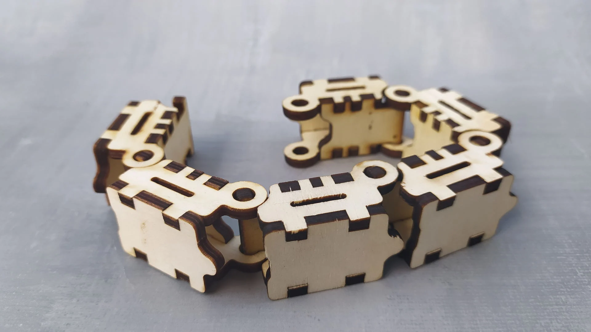 Cable carrier. Laser cut files SVG, DXF, CDR