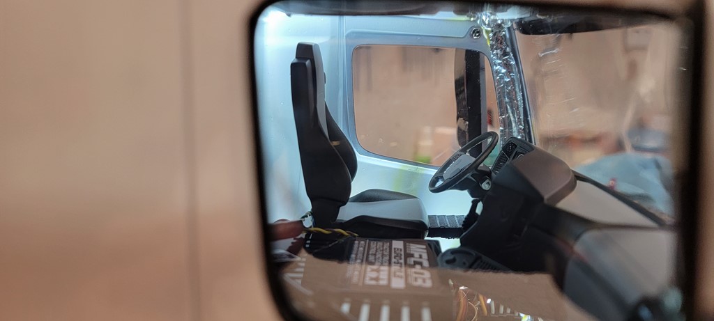 Tamiya Arocs 3363 or Actros Seat Bracket with MFC
