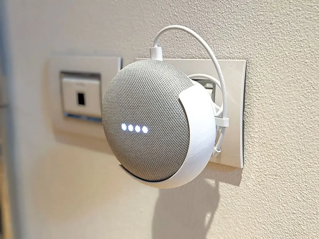 Google Nest Wall Plug