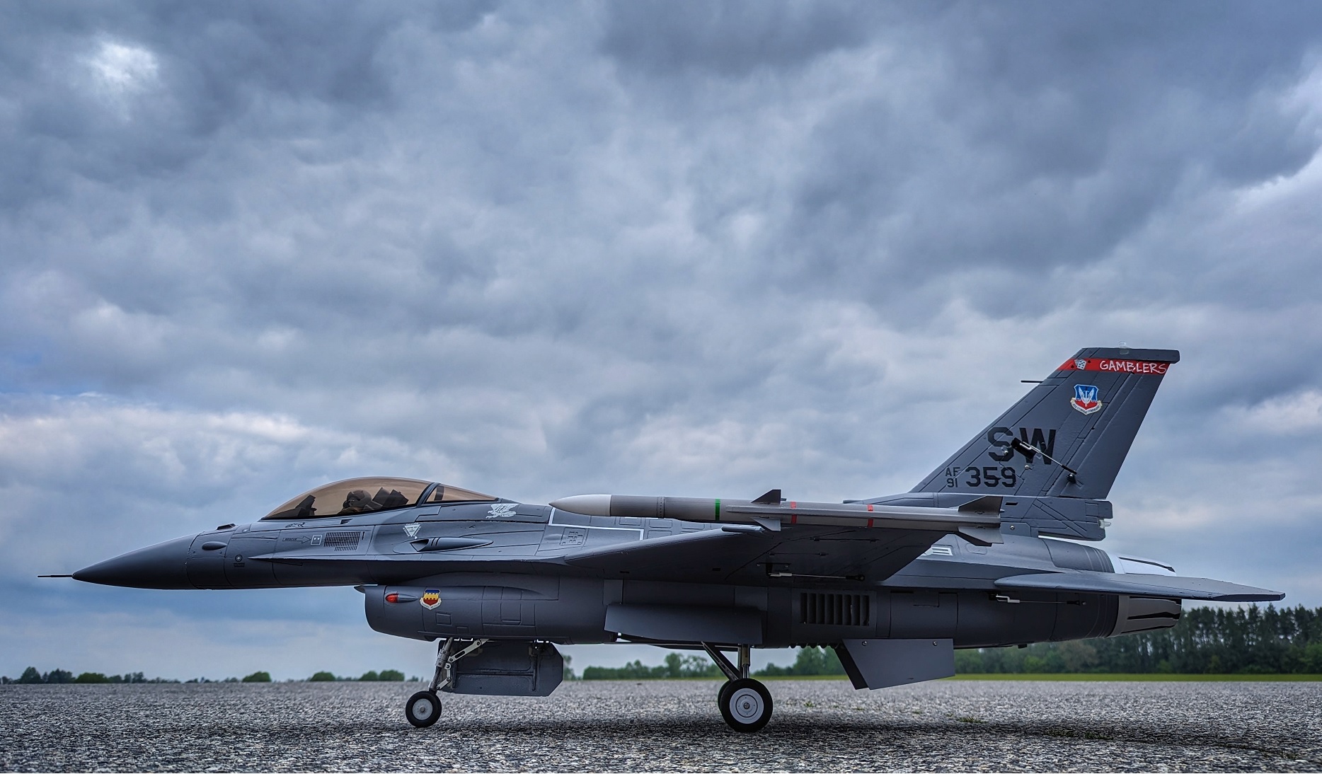 Super lightweight AIM 120 AMRAAM 1:10 for Freewing JETs