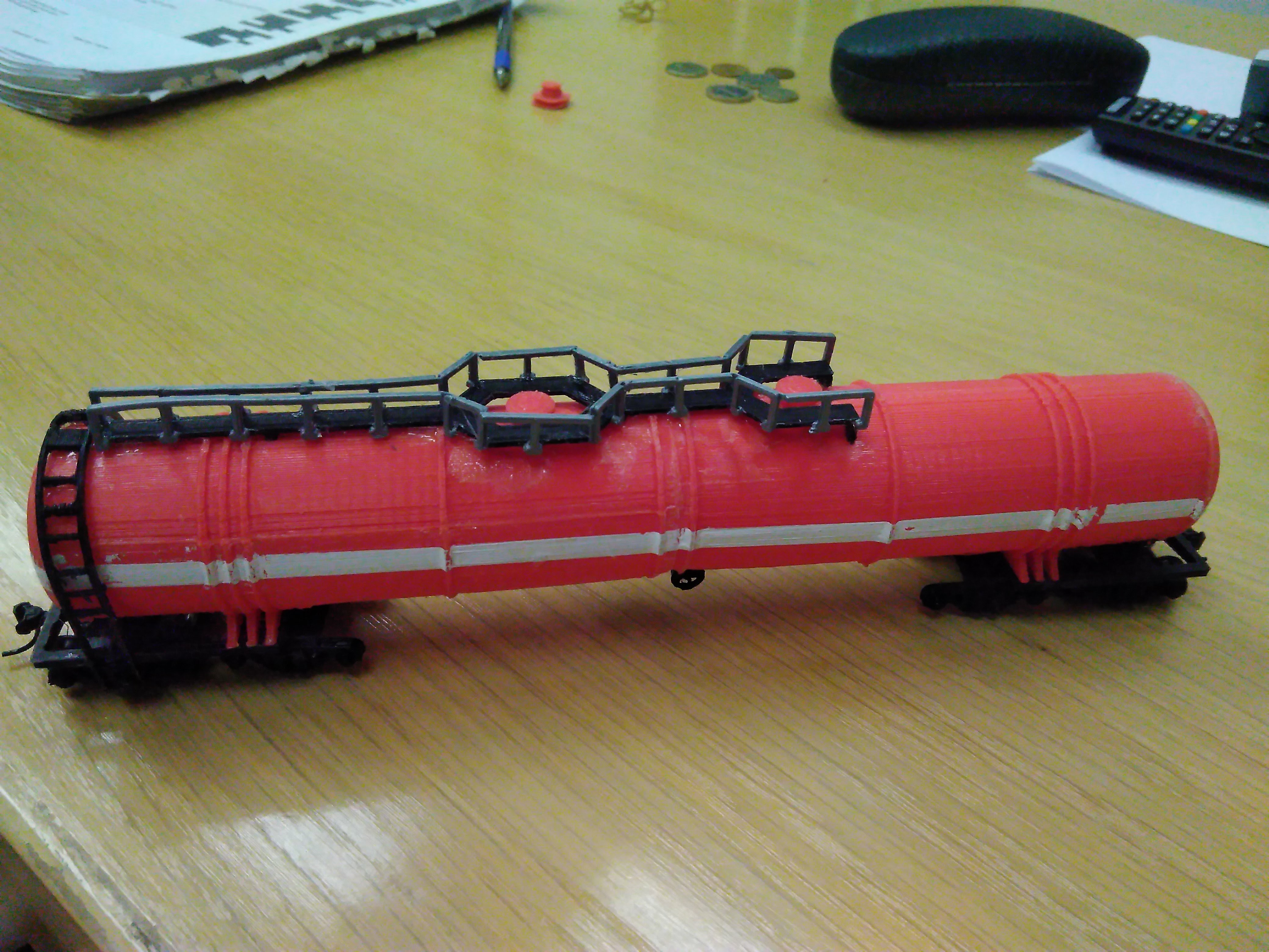 8 axl, 120 ton water railroad tank H0 (1:87)