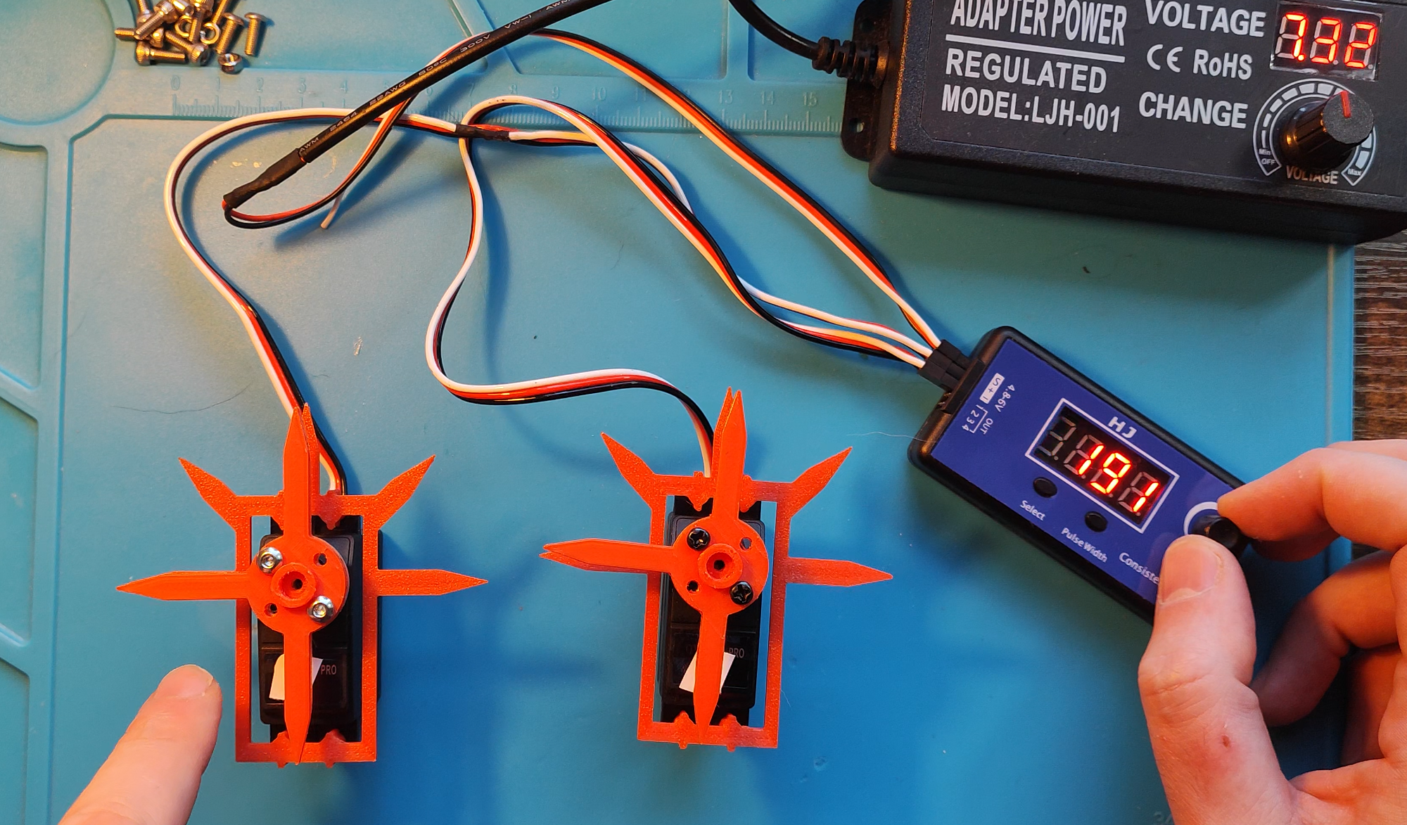Servo Calibration Tool for DSServo: Scale and Gauge