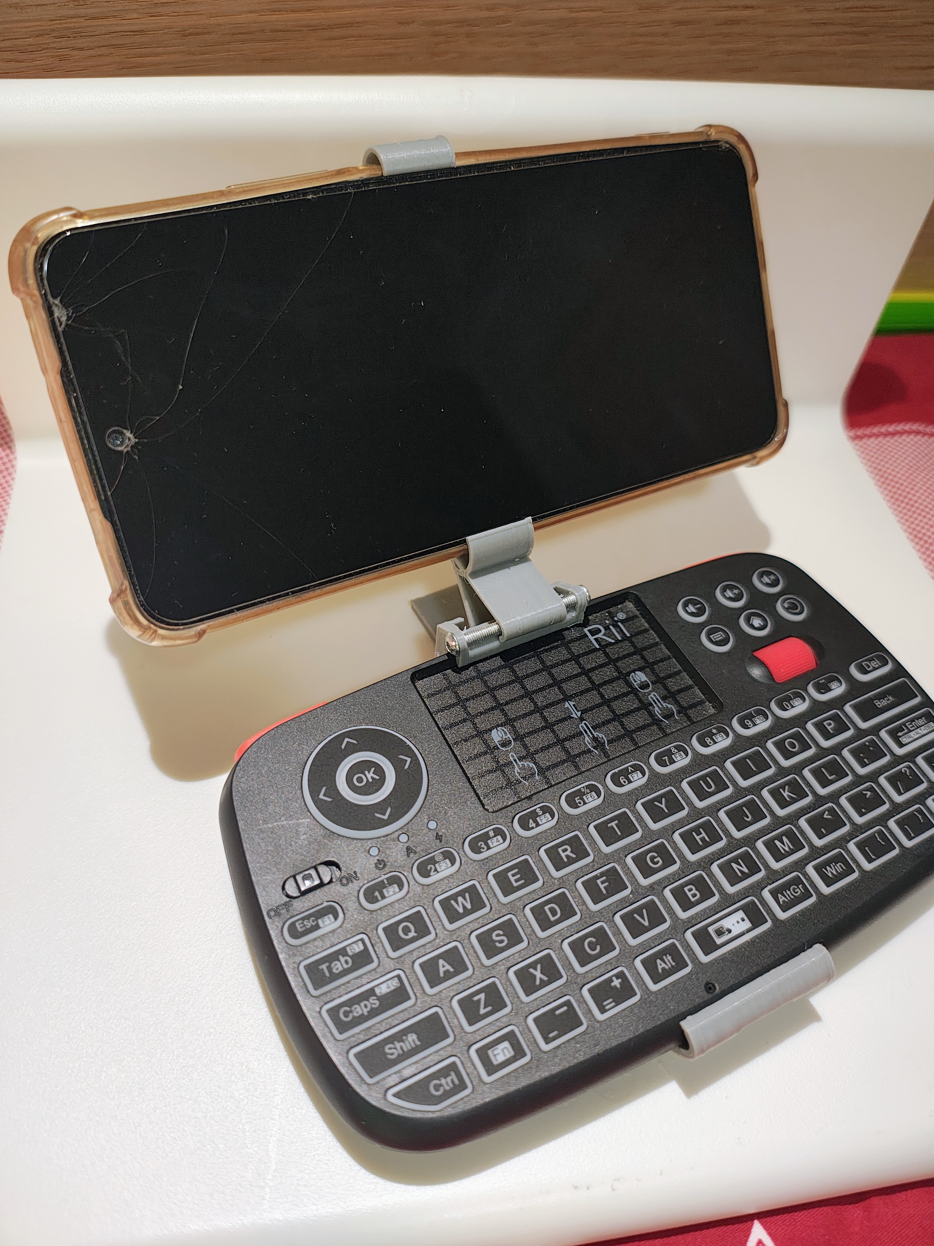 a keybroad phone holder