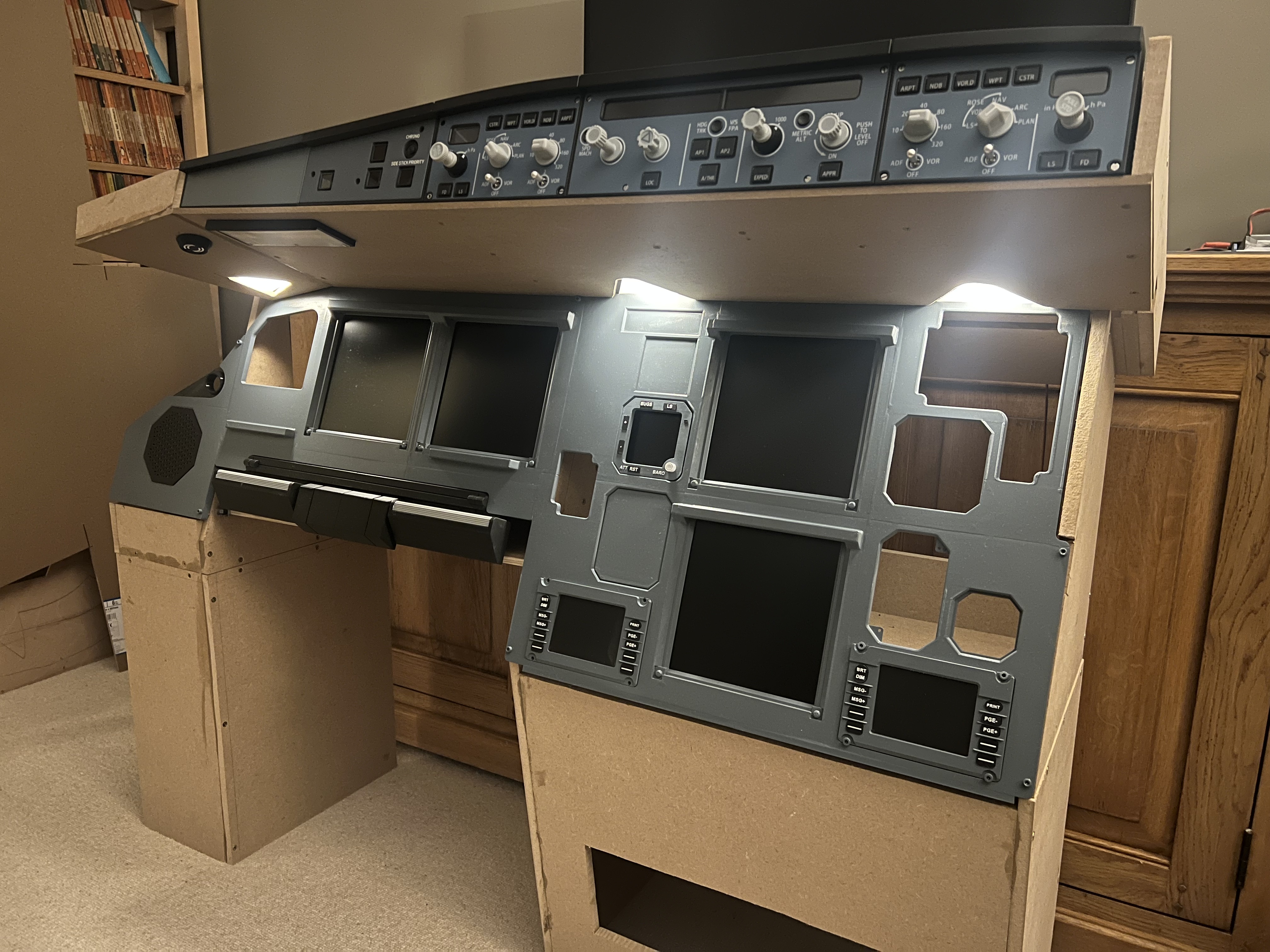 A320 MIP Floodlights + Tray Light
