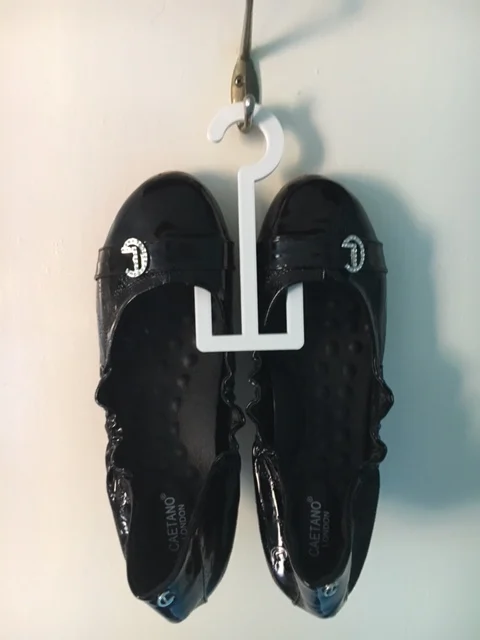 ballet flat/shoe hanger