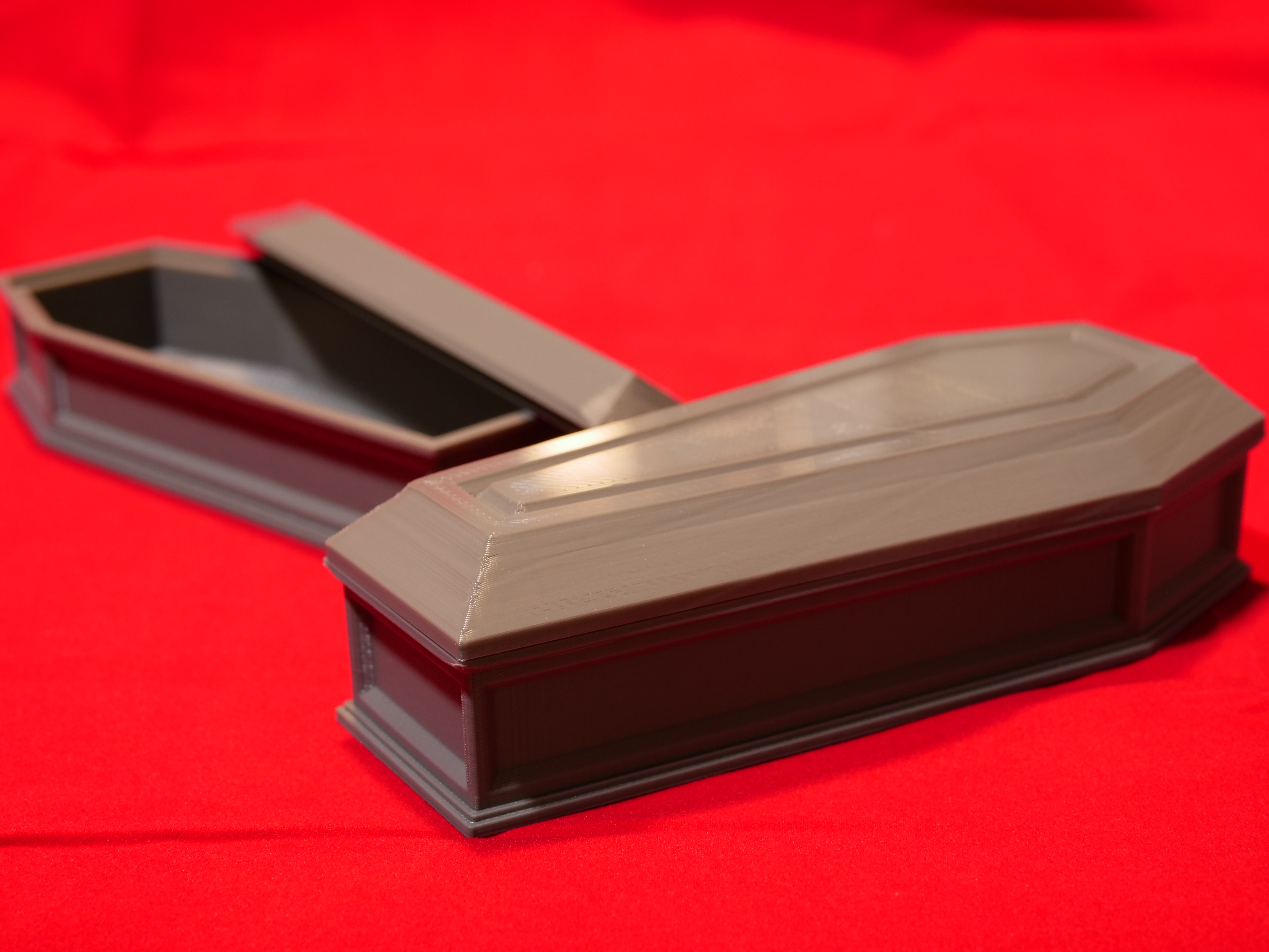 Fury of Dracula Coffin with Lid