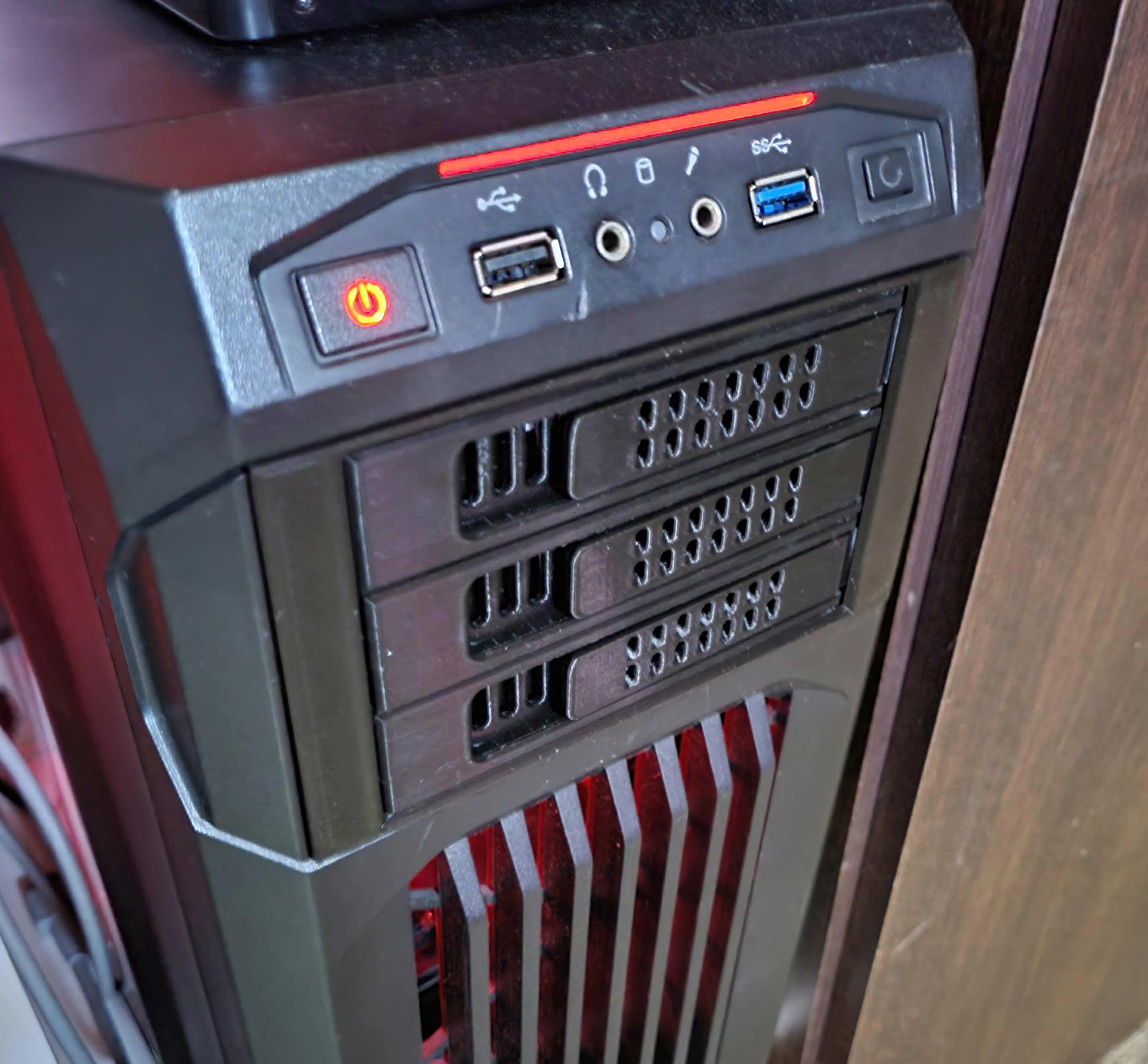 2 Bay, 3 Slots, HDD Hot swap Case