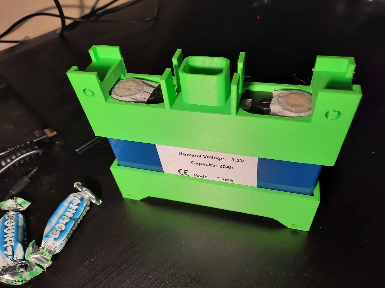Battery holder for 20 Ah LiFePo4