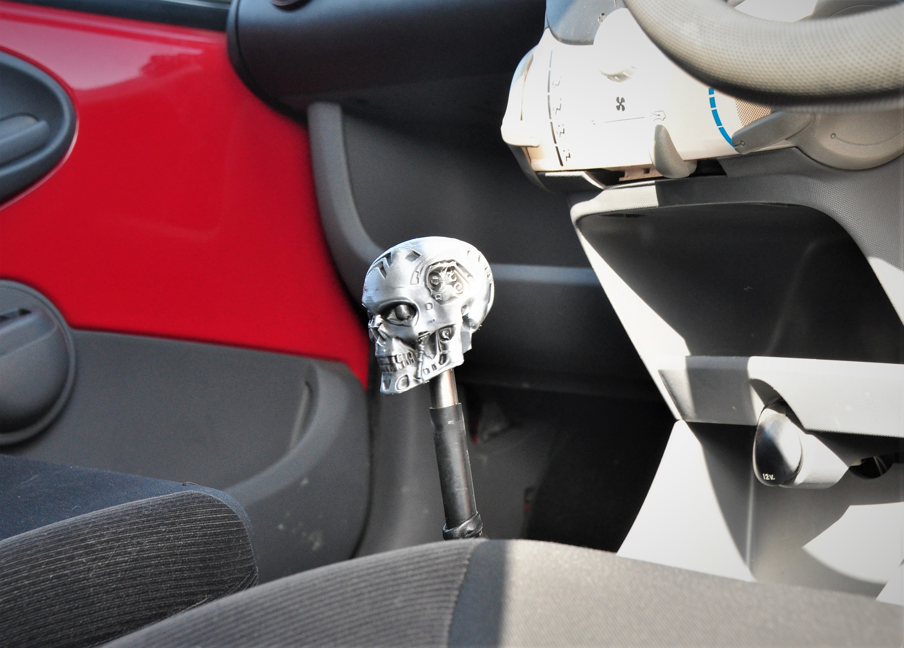 Citroen C1 Terminator T800 skull gear knob