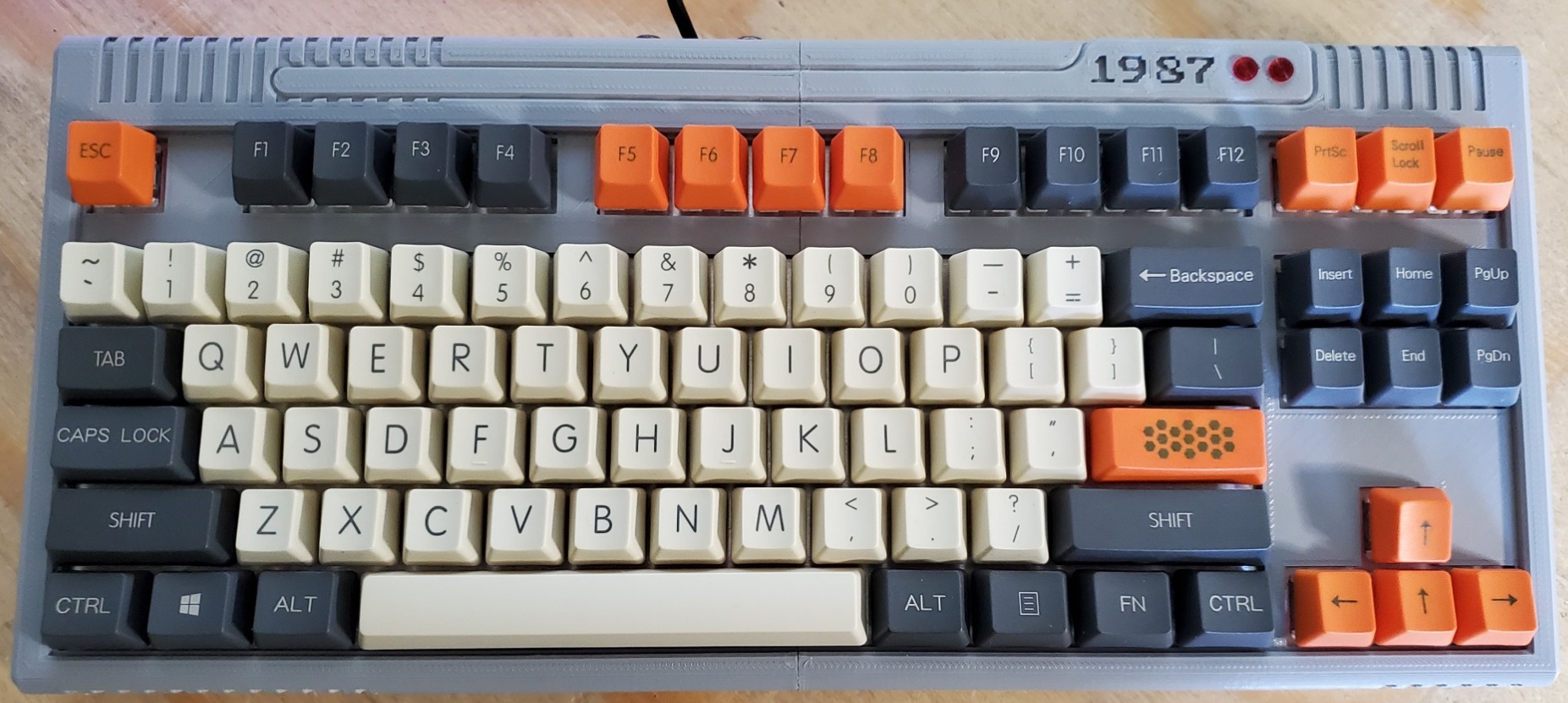 The1987 - A Modular Retro-Inspired 87 Key Mechanical Keyboard