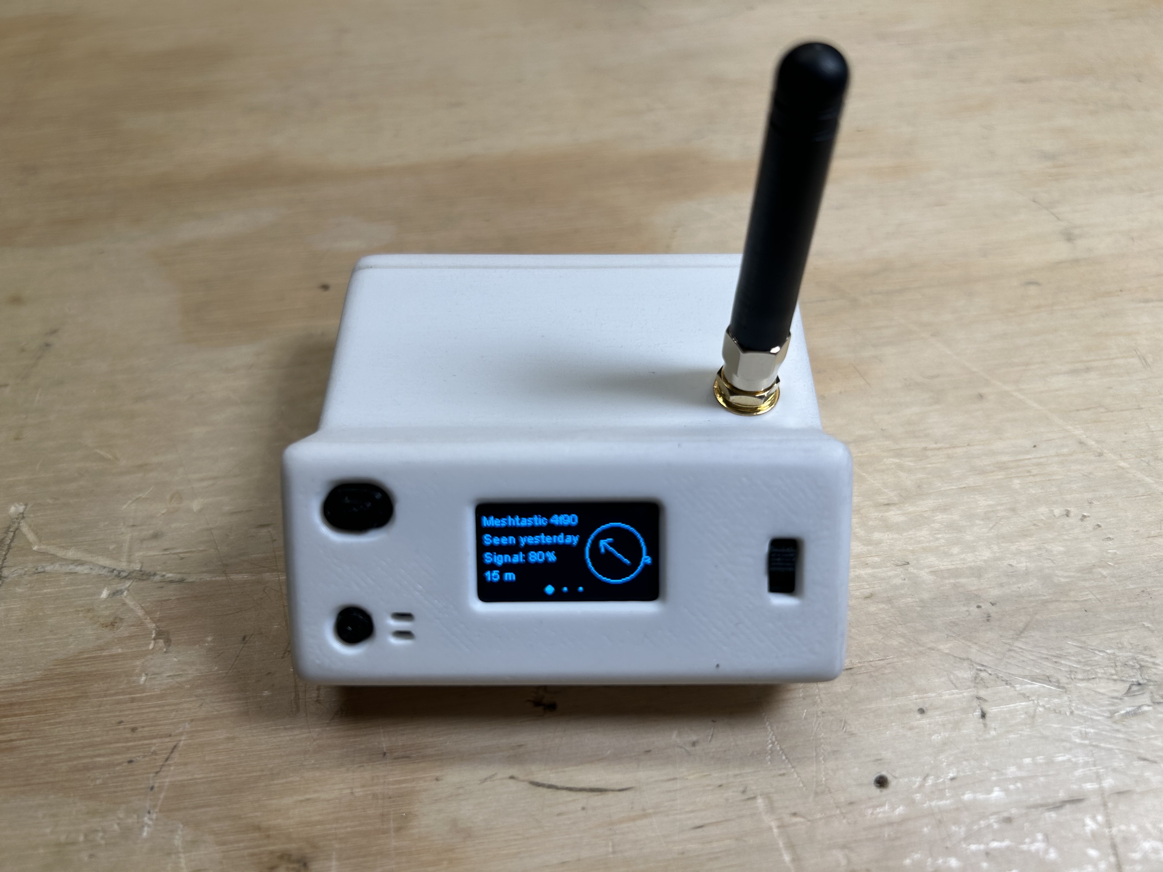 Heltec V3 Desktop Case with GPS and Power Switch