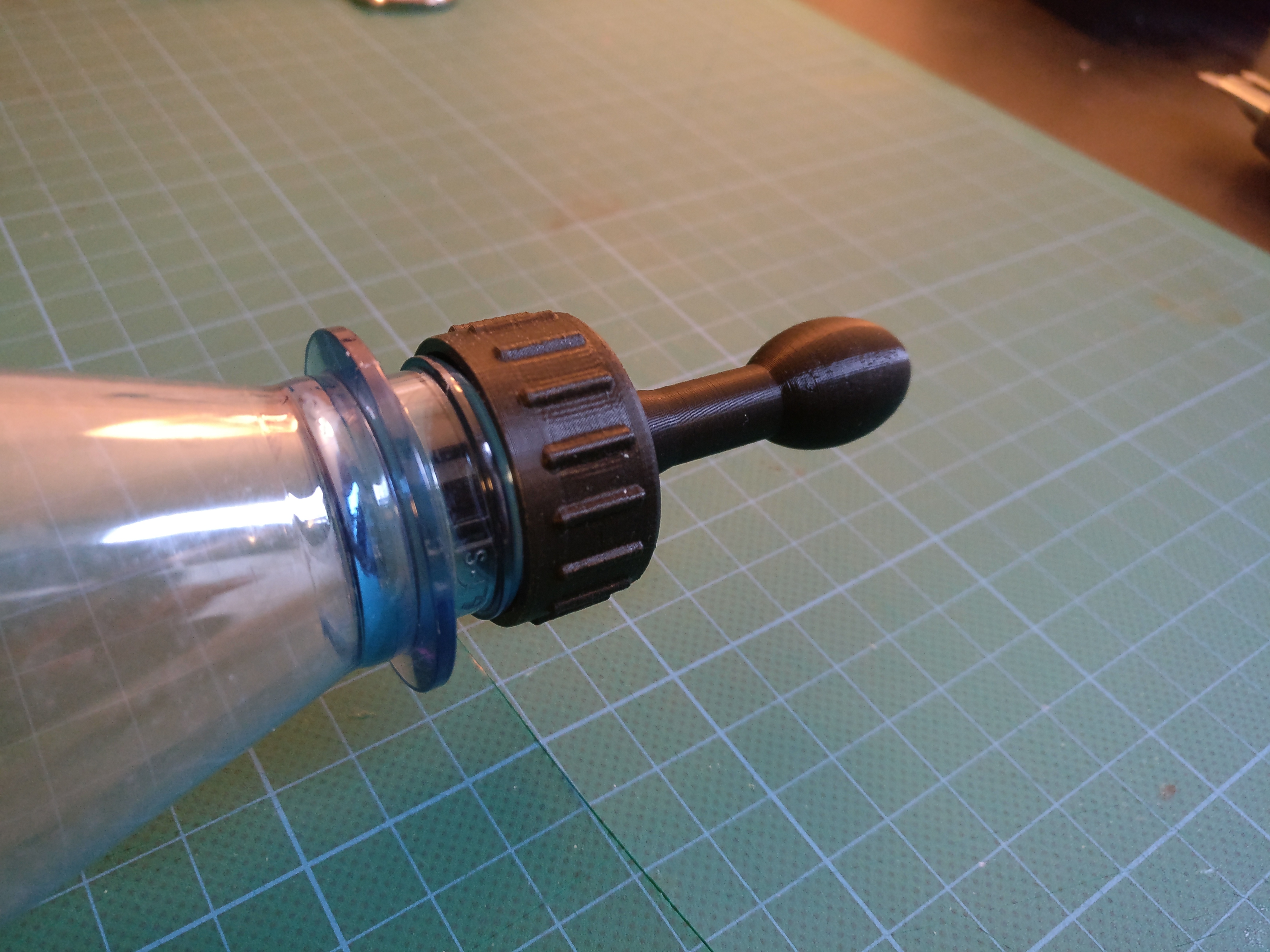 Universal sinus rinse adaptor (screw on soda bottle) - Nasal rinse, Neti Pot, Nasendusche