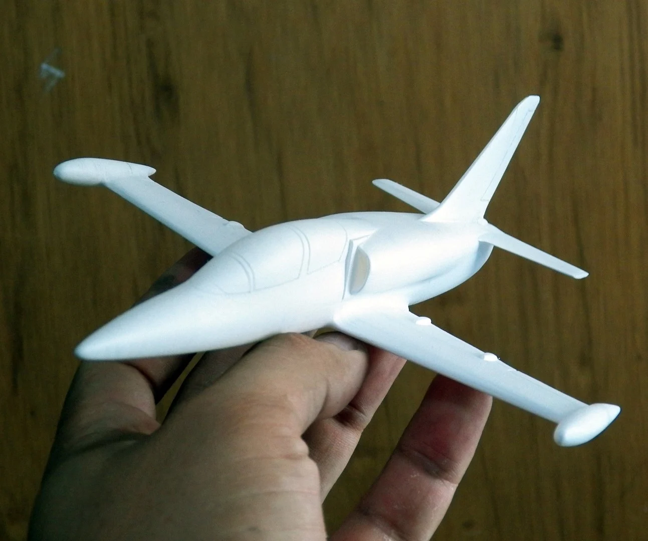 Easy to print Aero L-39 Albatros aircraft scale model (esc: 1/64)
