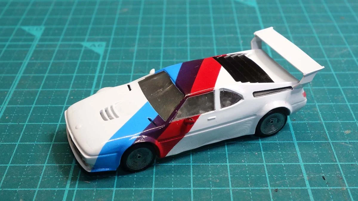 BMW M1 1/64 scale
