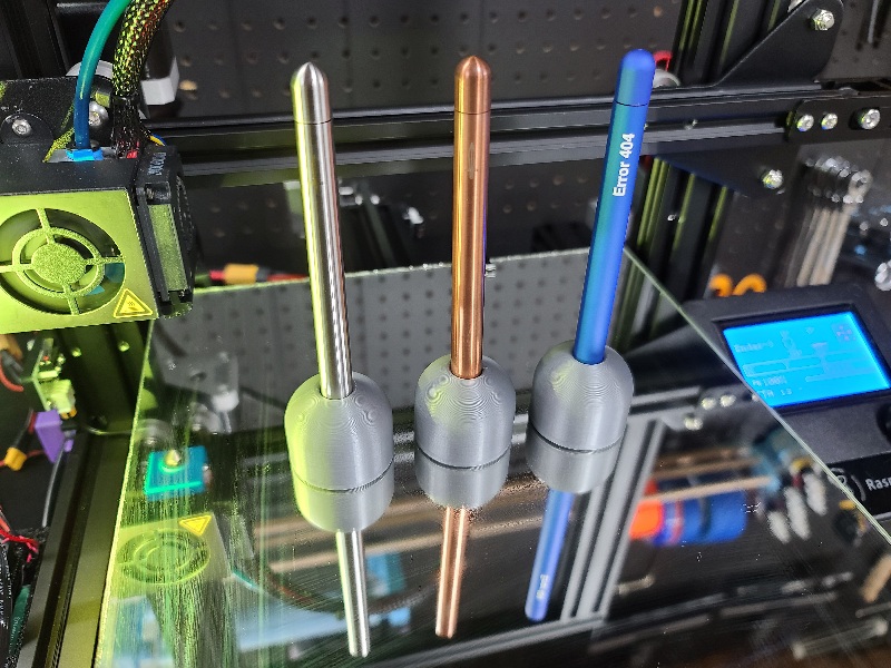 Squire Pen Holder