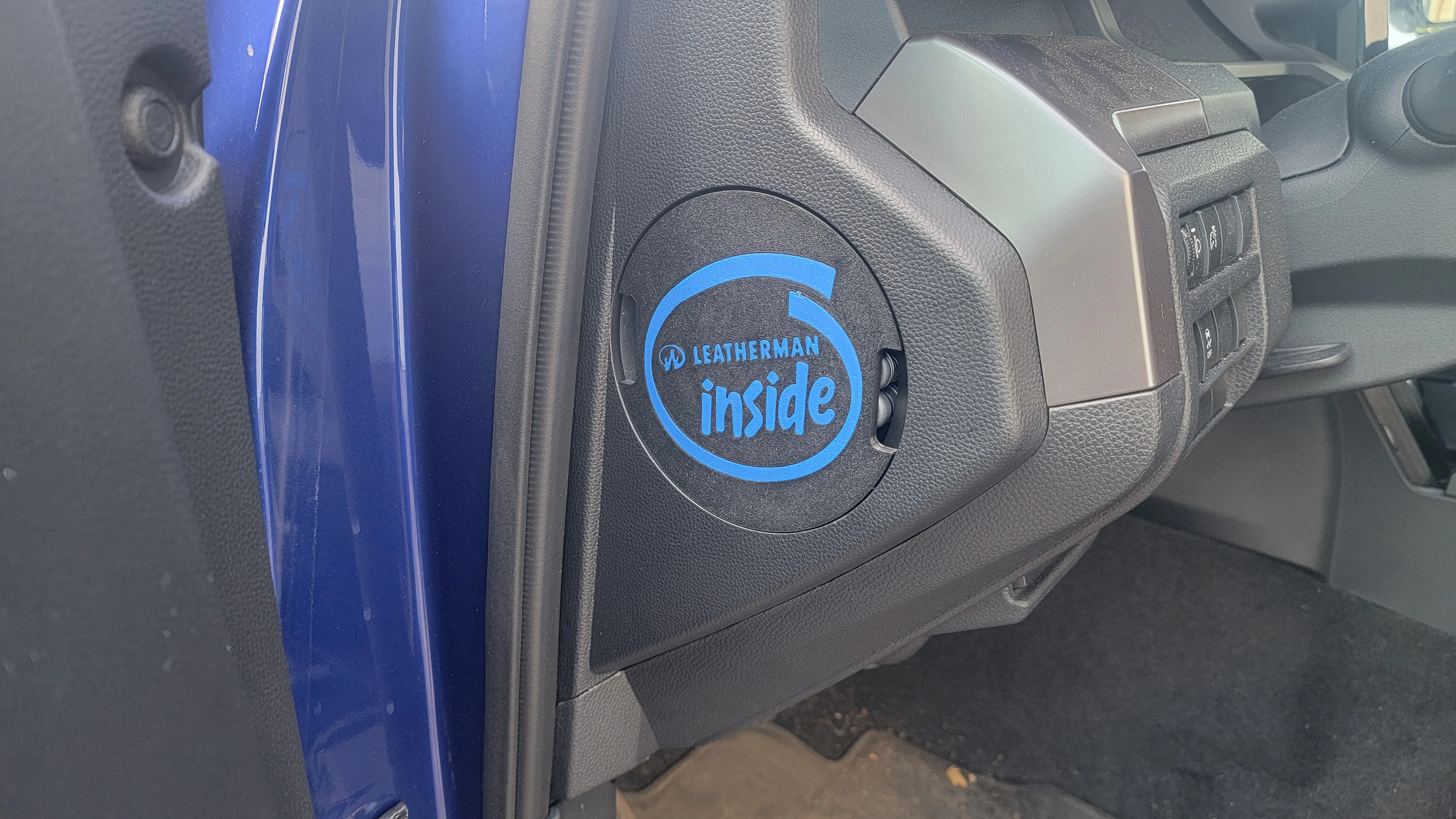 Tacoma/4Runner Dash side lid w/ Leatherman Wave+ (Wave Plus) holder